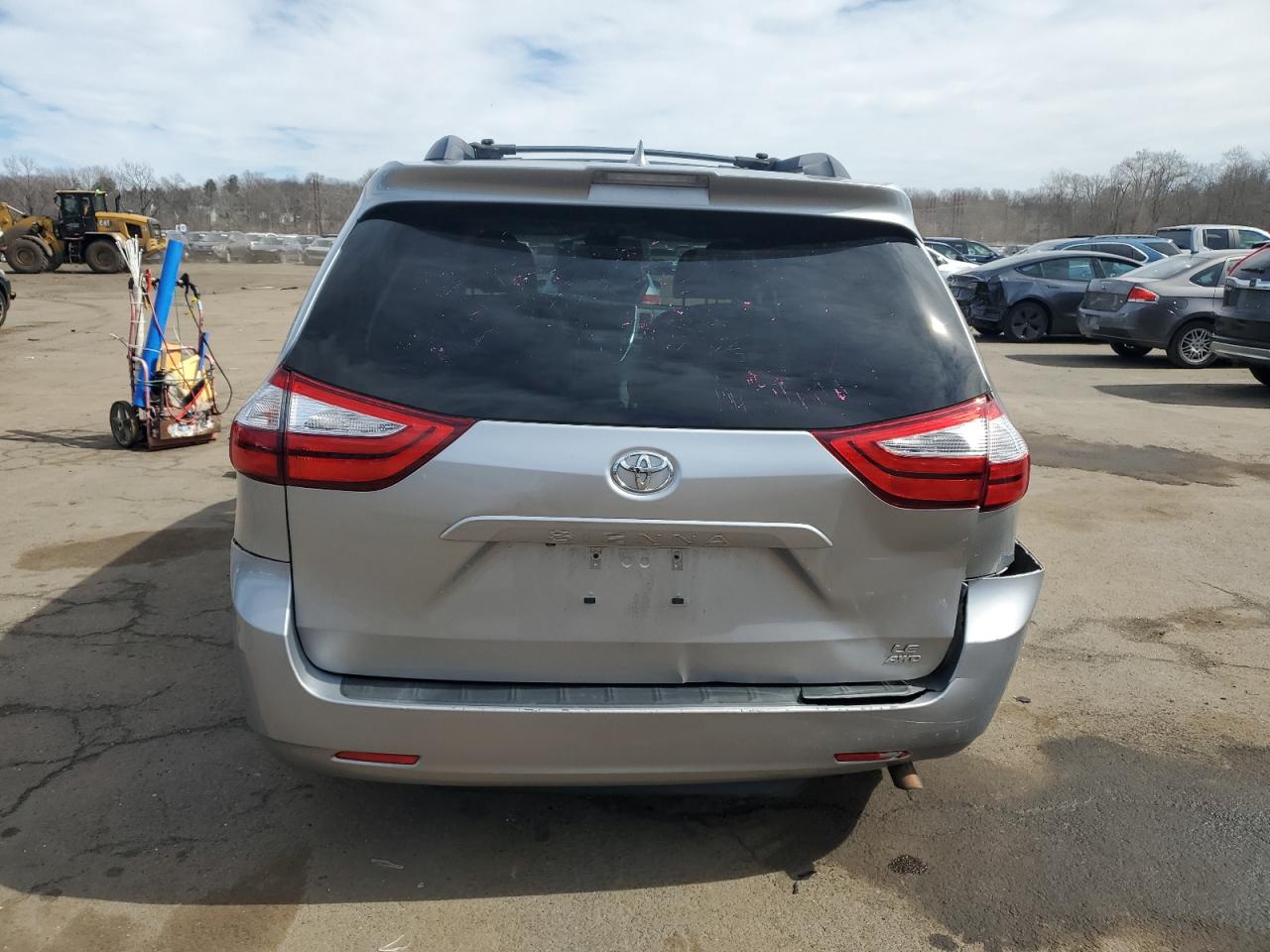 2018 Toyota Sienna VIN 5TDJZ3DC0JS189263 Copart auction photo, rear end damage thumbnail 6