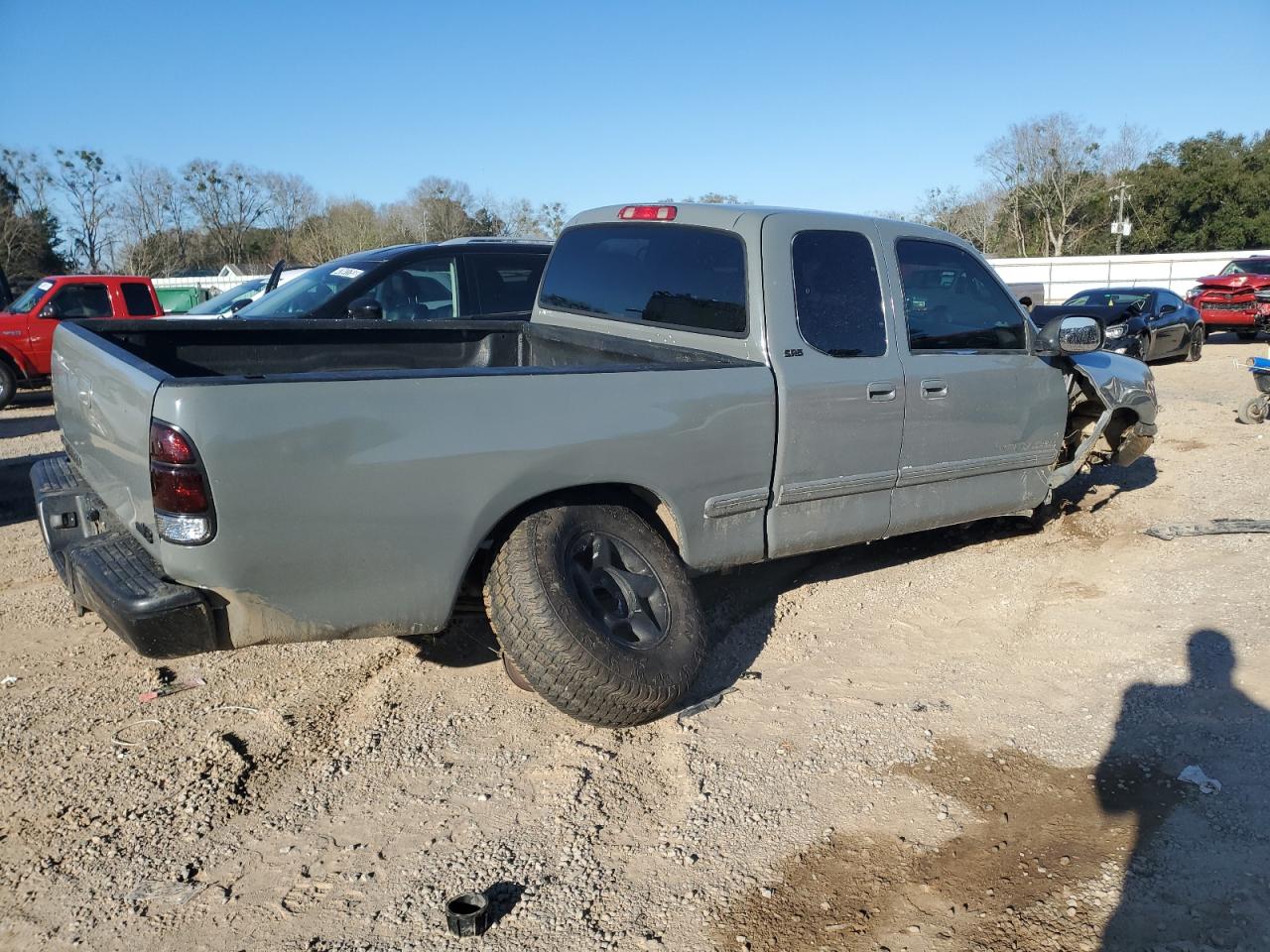 2000 Toyota Tundra VIN 5TBRT3413YS116409 Copart auction photo, all over damage thumbnail 3