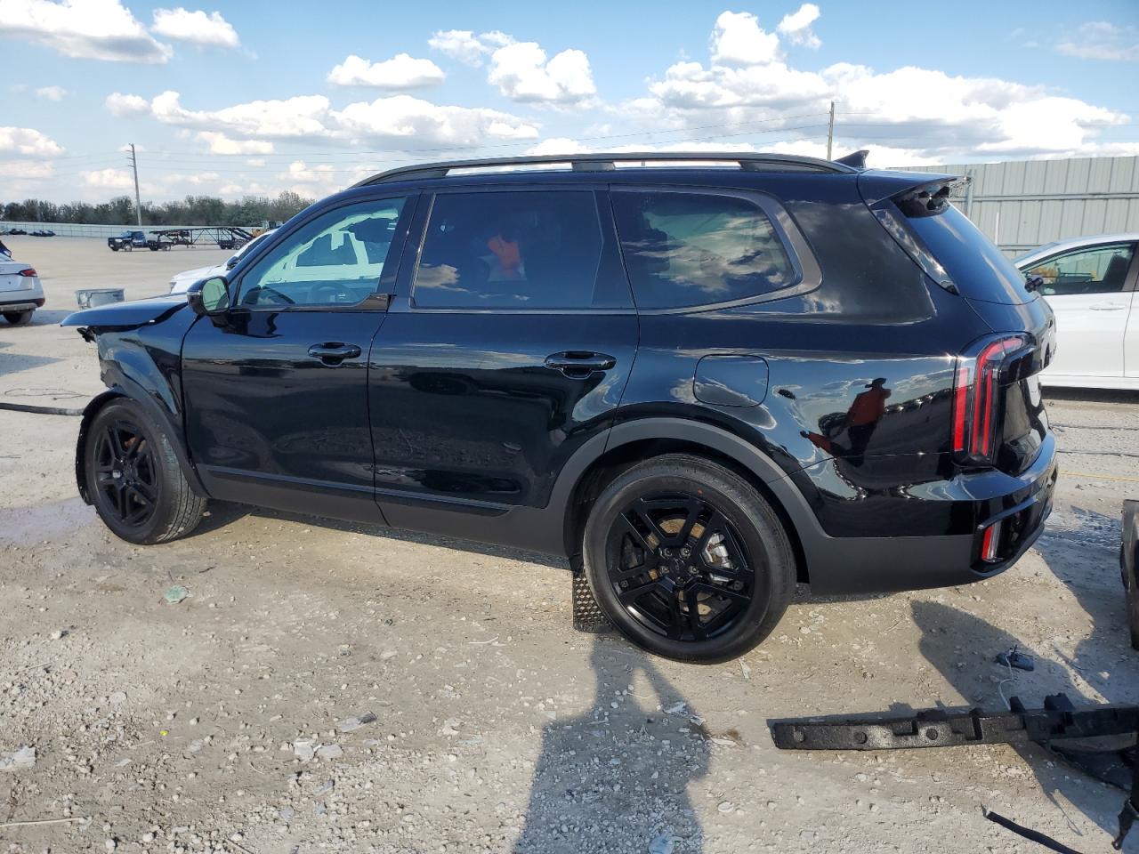 2025 KIA Telluride VIN 5XYP5DGC8SG621376 Copart auction photo, front end damage thumbnail 2