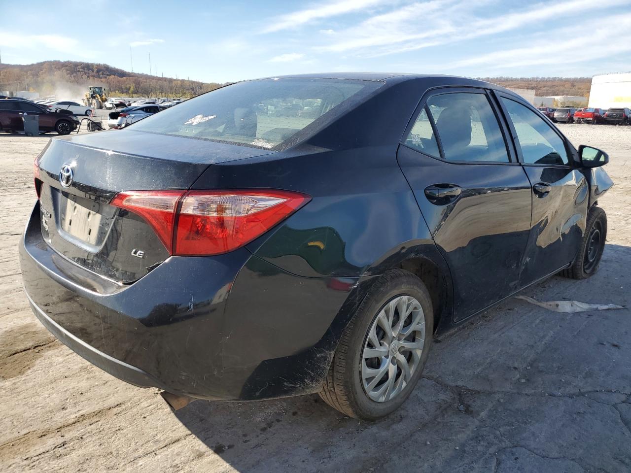 2019 Toyota Corolla VIN 2T1BURHE8KC148102 Copart auction photo, front end / side damage thumbnail 3