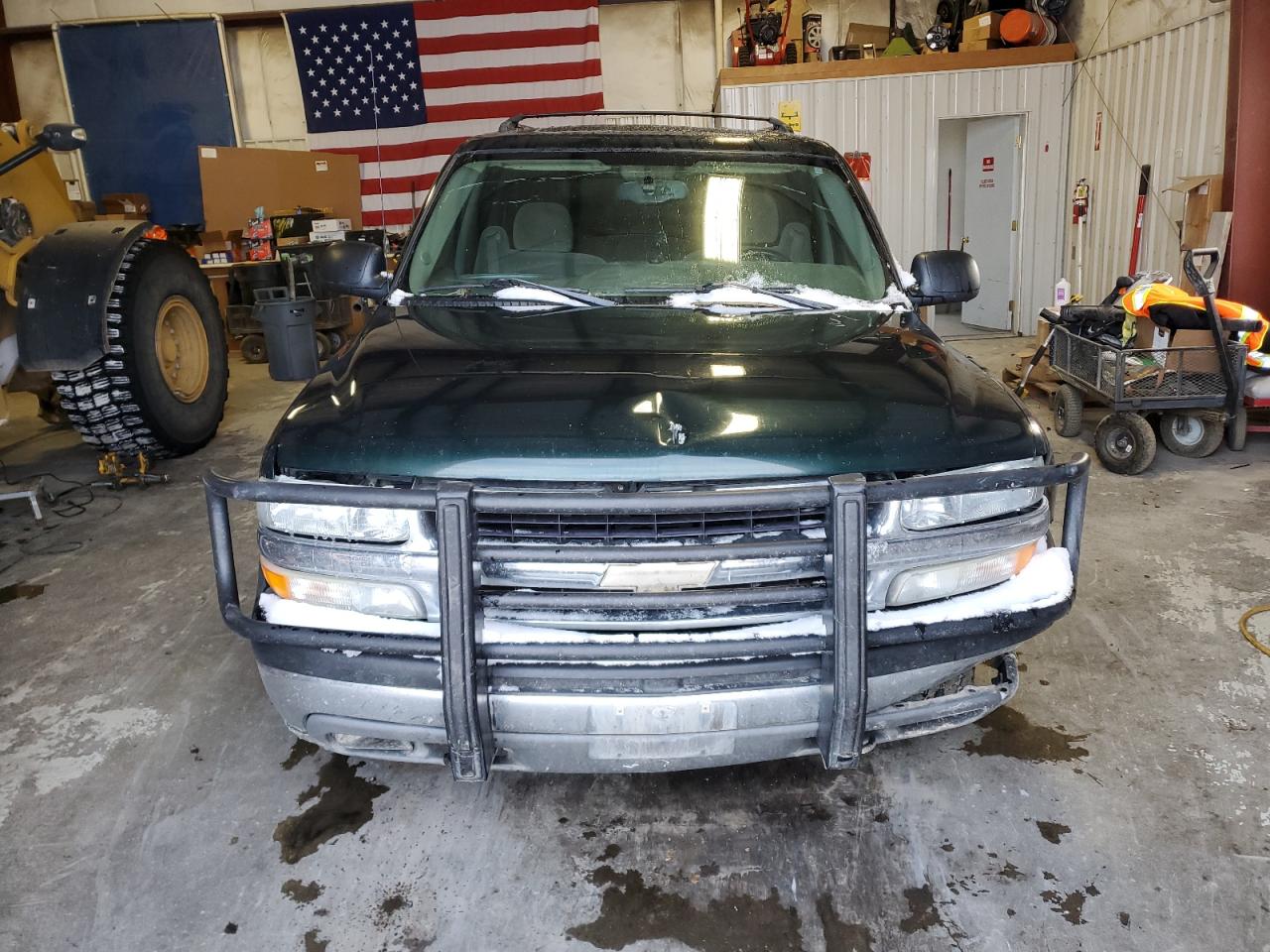 2004 Chevrolet Suburban VIN 1GNFK16Z74J291751 Copart auction photo, front end / mechanical damage thumbnail 5