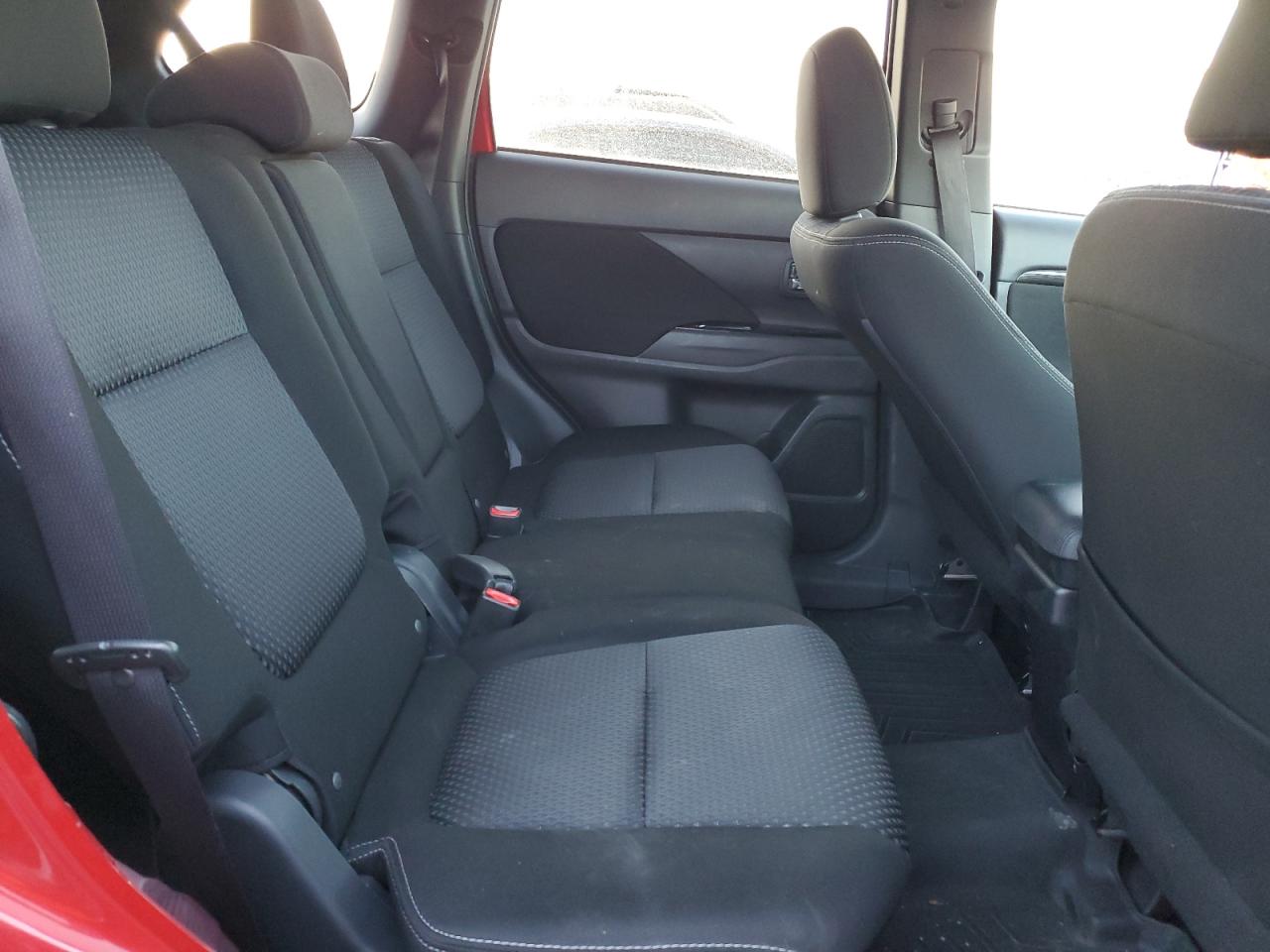 2018 Mitsubishi Outlander VIN JA4AZ3A35JZ064661 Copart auction photo, rear end / minor dent/scratches damage thumbnail 11
