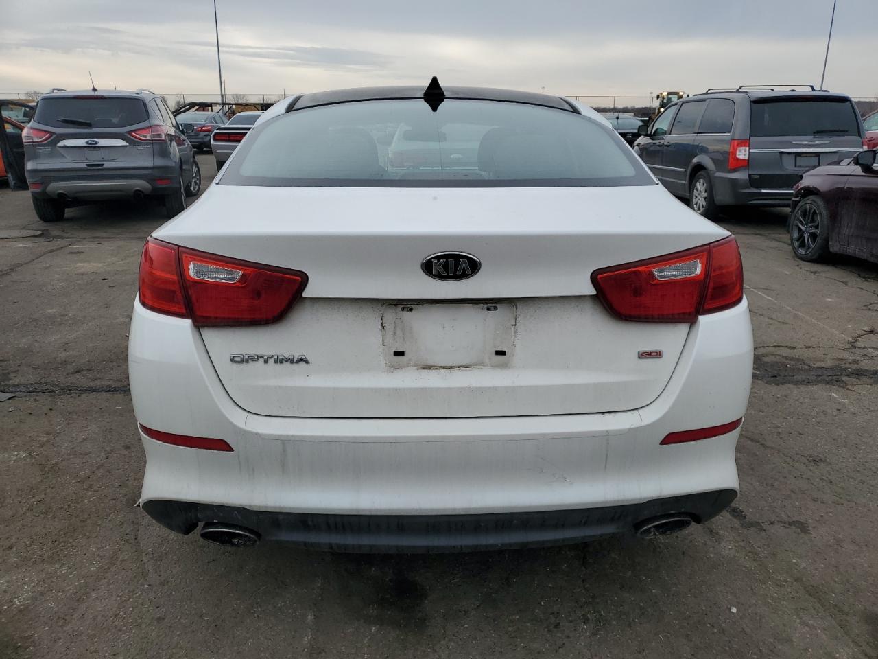 2015 KIA Optima VIN KNAGM4A75F5587410 Copart auction photo, all over damage thumbnail 6