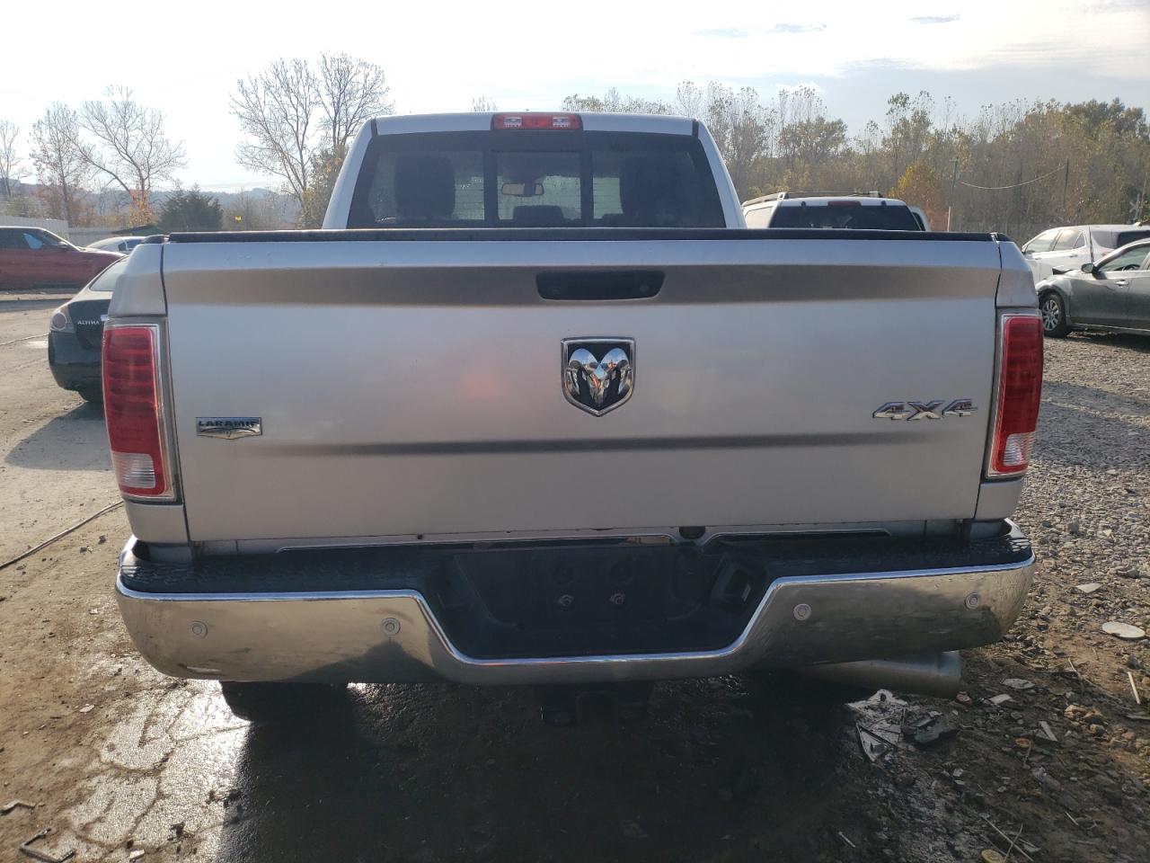 2016 RAM 2500 VIN 3C6UR5FL4GG369818 Copart auction photo, front end damage thumbnail 6