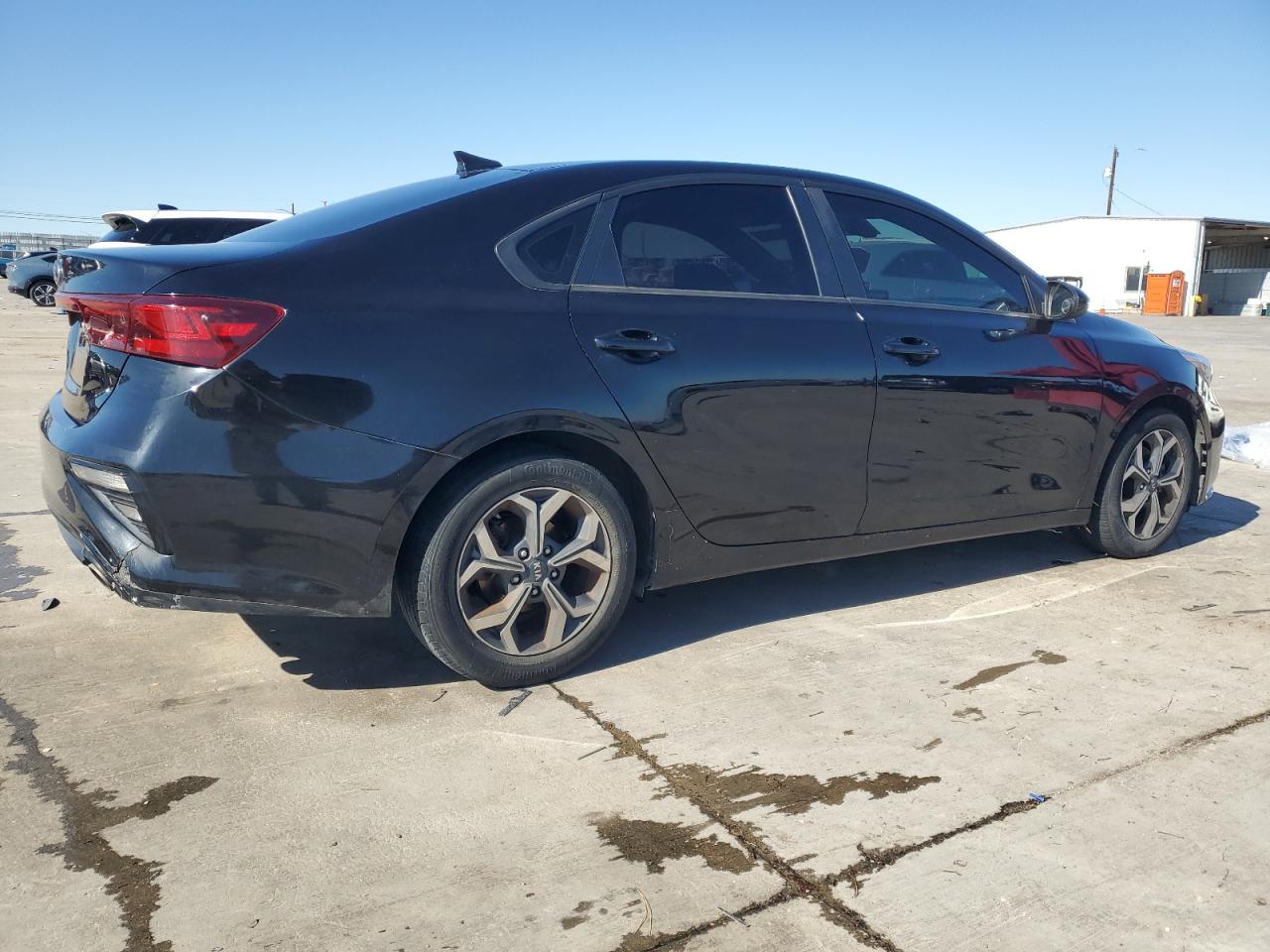 2019 KIA Forte VIN 3KPF24AD0KE090158 Copart auction photo, rear end / minor dent/scratches damage thumbnail 3