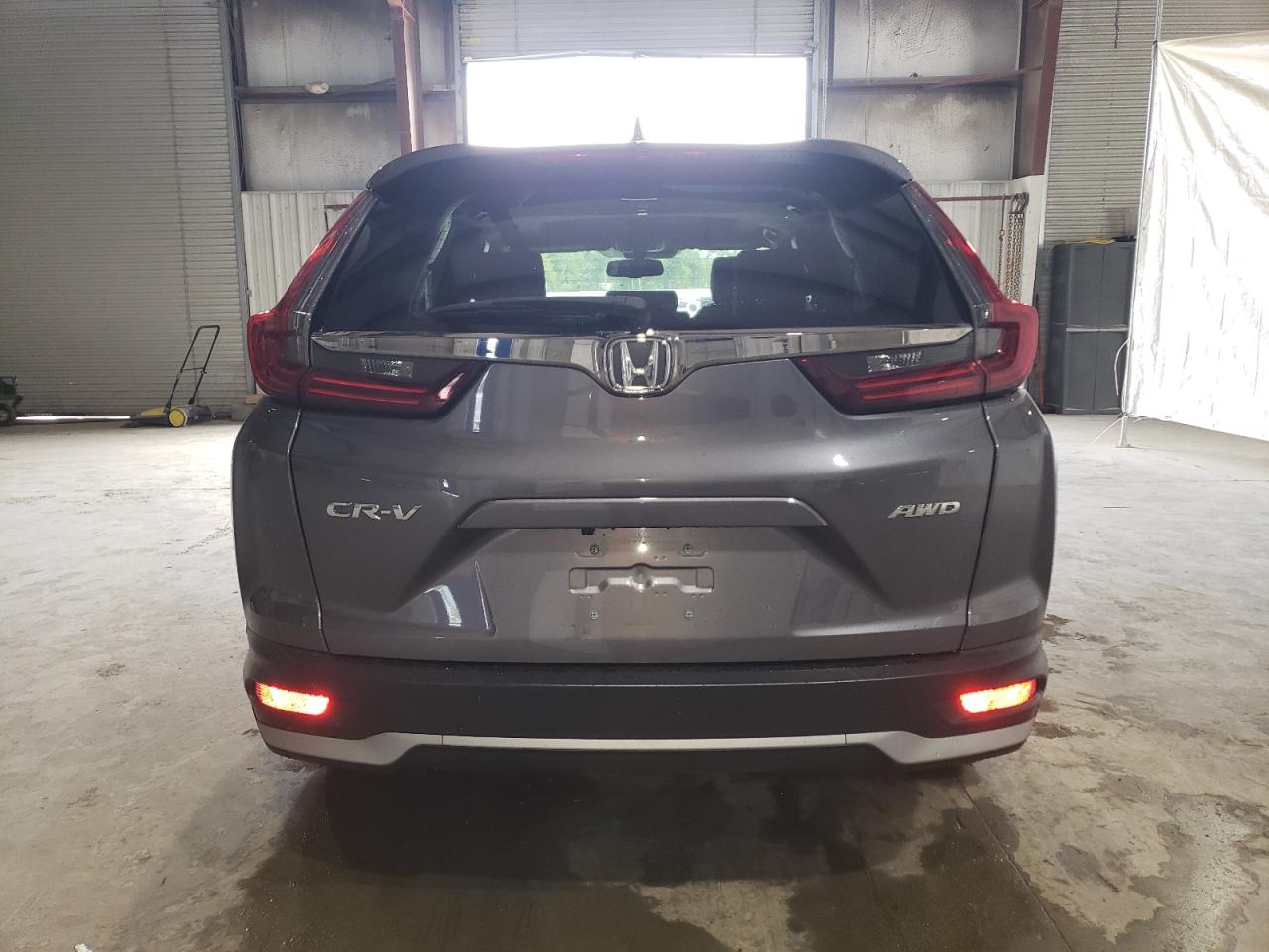 2022 Honda CR-V VIN 2HKRW2H81NH636447 Copart auction photo, vandalism damage thumbnail 6