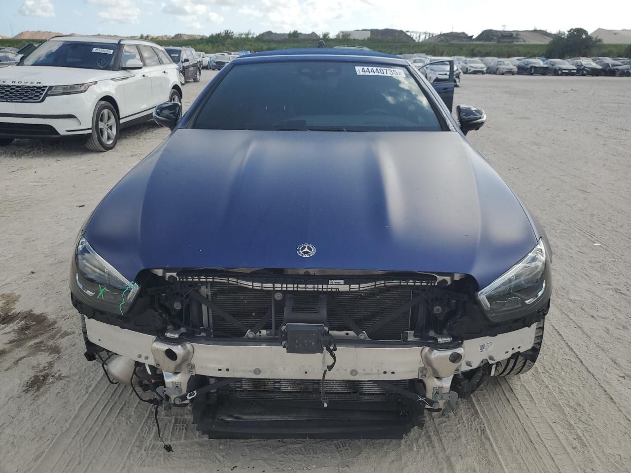 2021 Mercedes-Benz E-klasse VIN W1K1K6BB0MF164664 Copart auction photo, front end / side damage thumbnail 5