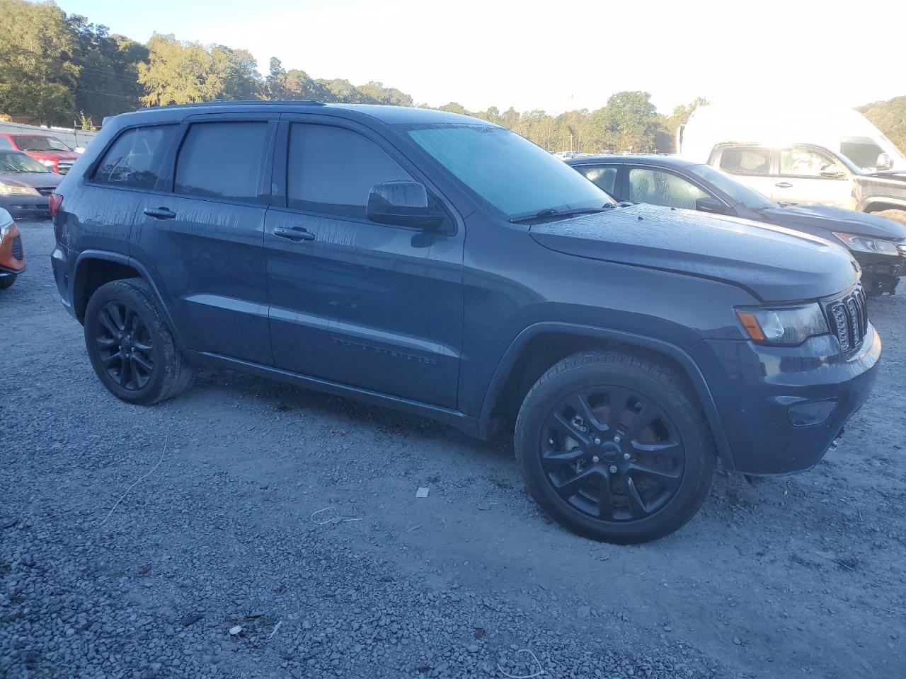 2018 Jeep Grand Cherokee VIN 1C4RJEAG3JC157180 Copart auction photo, front end damage thumbnail 4
