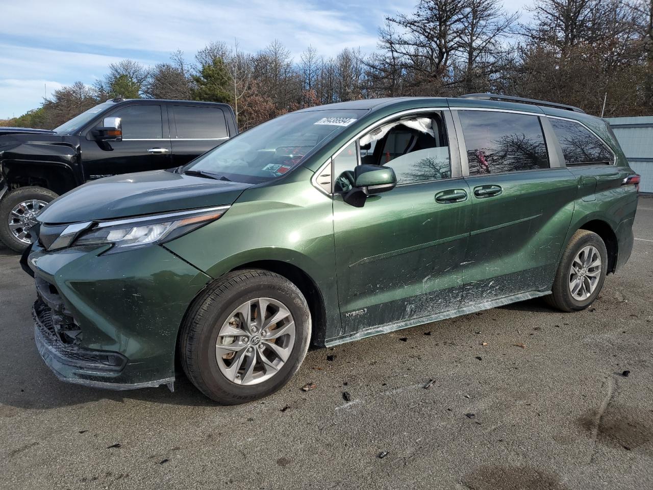 2021 Toyota Sienna VIN 5TDKRKEC2MS067392
