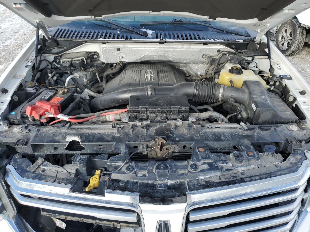 2015 Lincoln Navigator VIN 5LMJJ3JT2FEJ07907 Copart auction photo, all over damage thumbnail 12