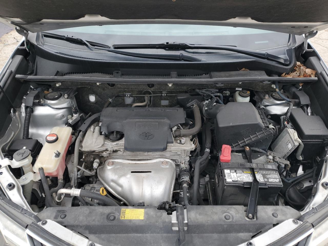 2015 Toyota RAV 4 VIN JTMYFREV2FD048143 Copart auction photo, rear end damage thumbnail 14