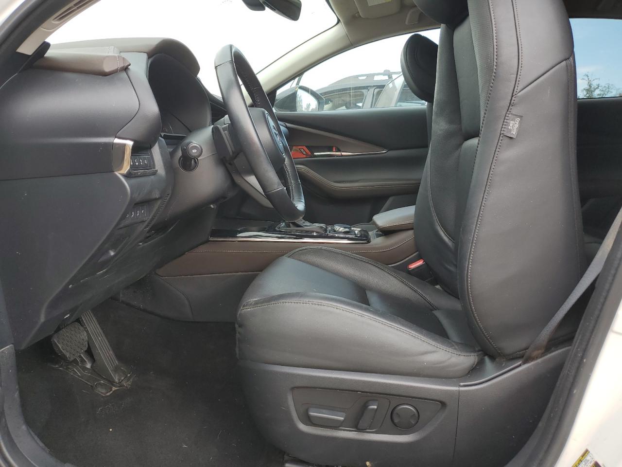 2022 Mazda CX-30 VIN 3MVDMBEY2NM446847 Copart auction photo, water/flood damage thumbnail 7