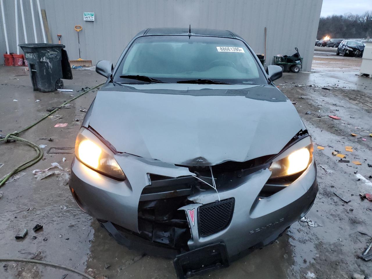 2005 Pontiac Grand Prix VIN 2G2WS522051179561 Copart auction photo, front end damage thumbnail 5