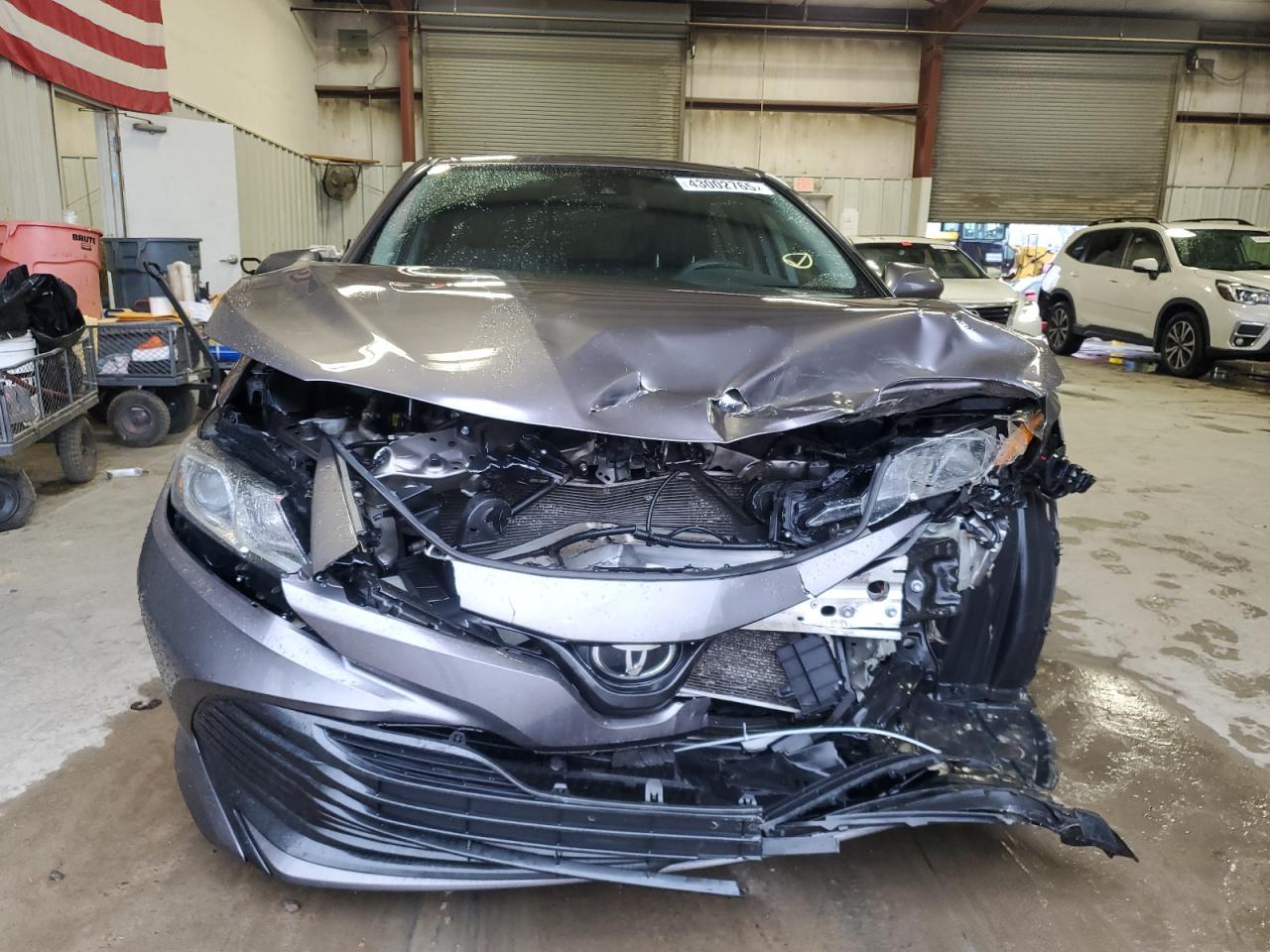 2020 Toyota Camry VIN 4T1C11AK4LU386608 Copart auction photo, front end / side damage thumbnail 5