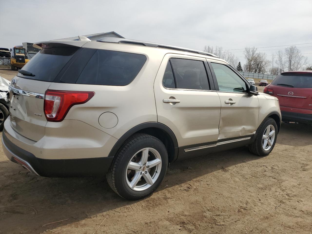 2017 Ford Explorer VIN 1FM5K8D82HGC13013 Copart auction photo, side / minor dent/scratches damage thumbnail 3