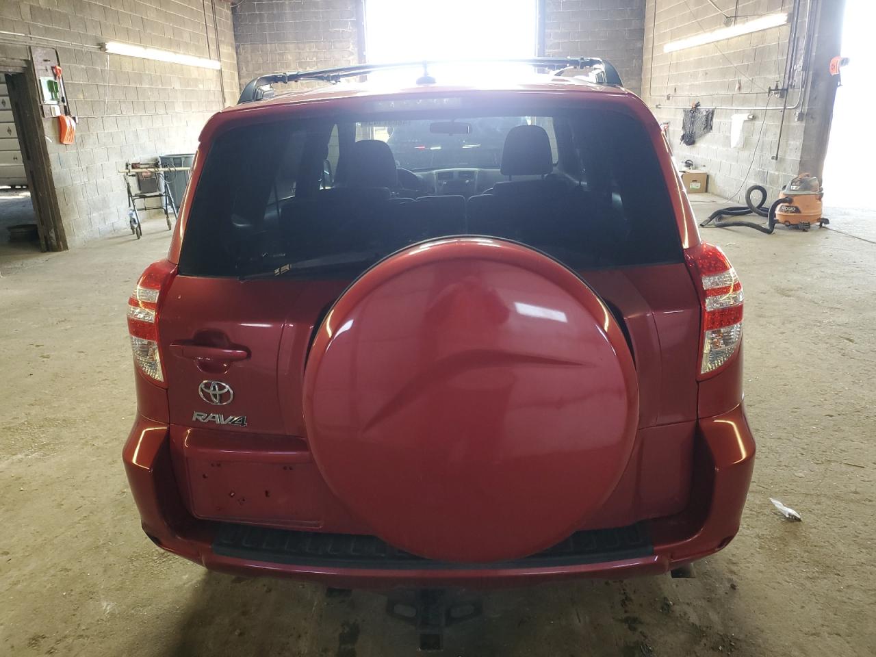 2011 Toyota RAV 4 VIN 2T3BF4DV6BW136877 Copart auction photo, front end / side damage thumbnail 6