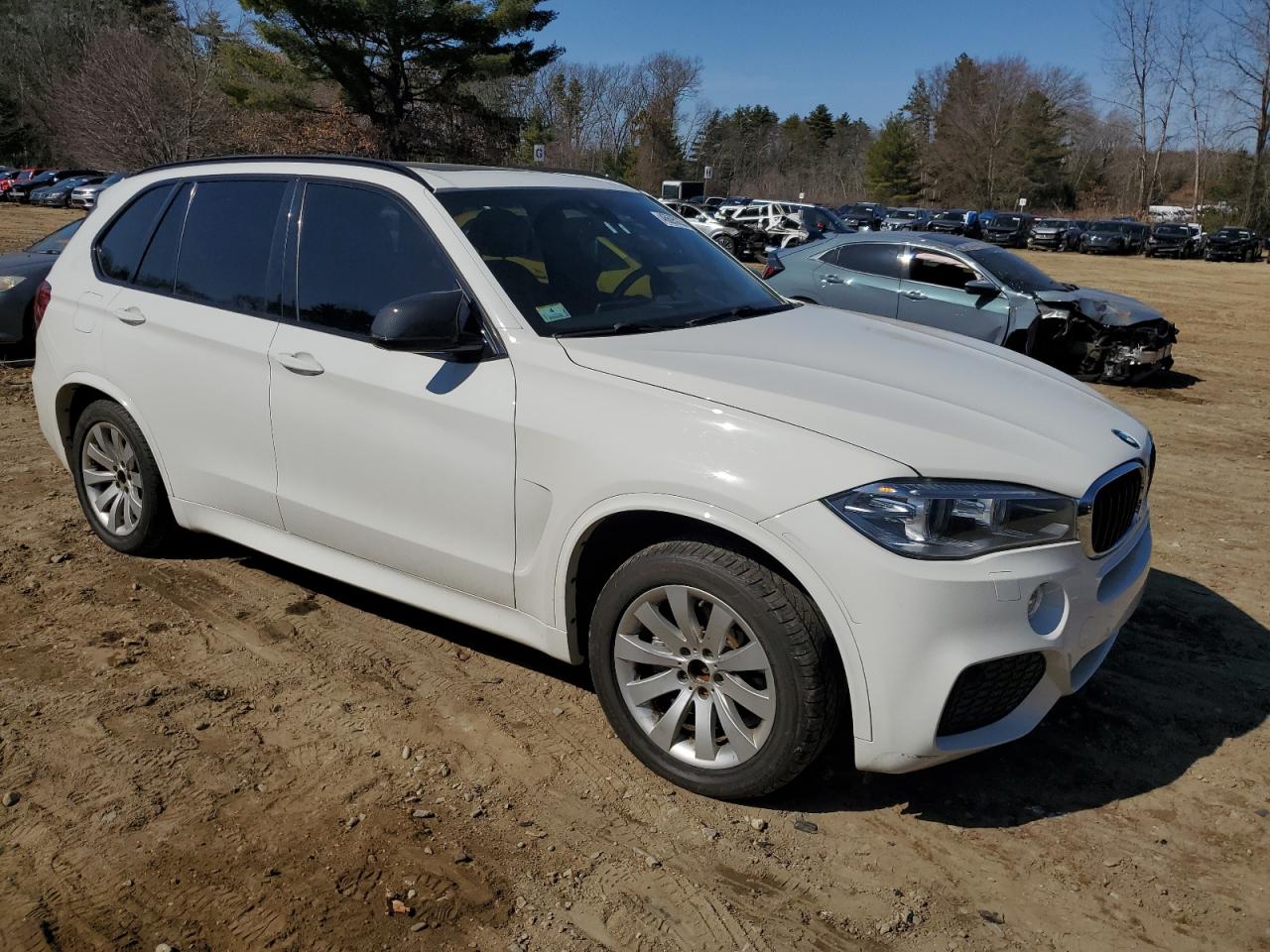 2015 BMW X5 VIN 5UXKS4C57F0J98441 Copart auction photo, water/flood / minor dent/scratches damage thumbnail 4