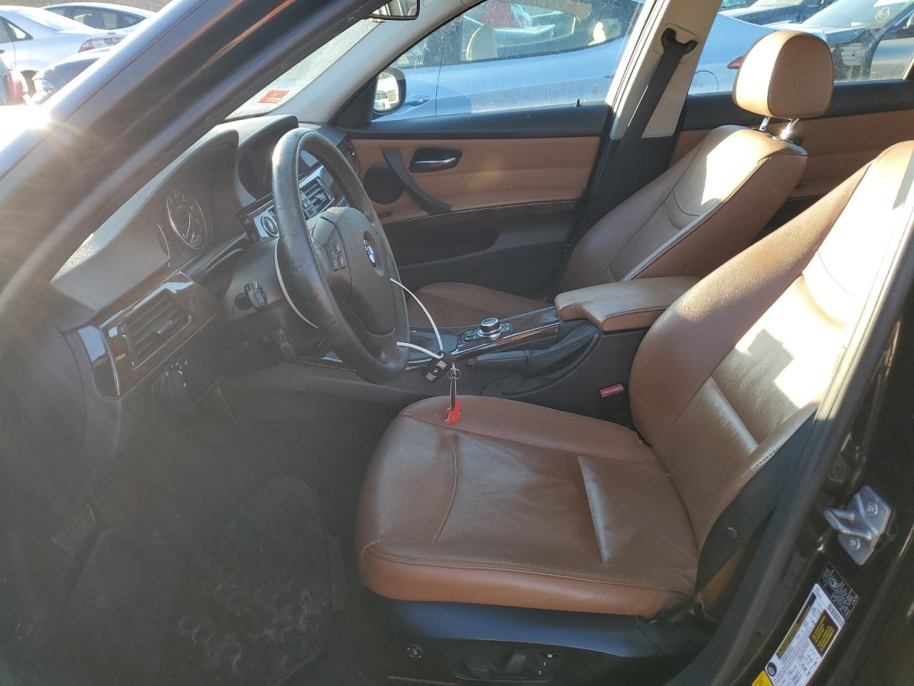 2011 BMW 3er VIN WBAPK5G5XBNN26159 Copart auction photo, front end / minor dent/scratches damage thumbnail 7