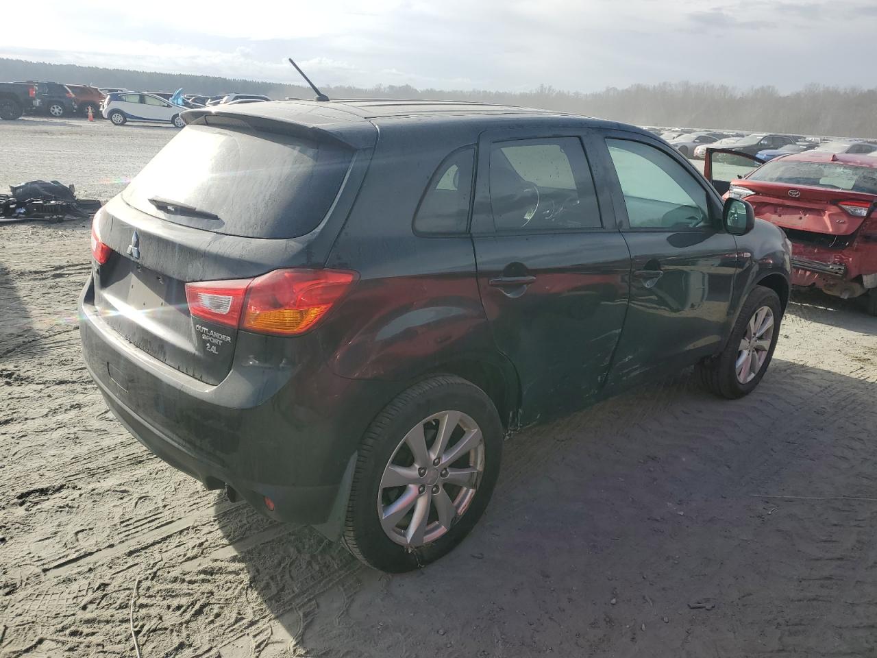 2015 Mitsubishi Outlander VIN 4A4AR3AW2FE030863 Copart auction photo, side damage thumbnail 3