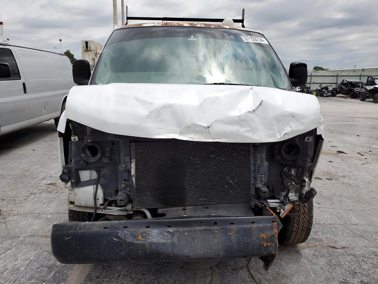 2006 GMC Savana VIN 1GTGG25V561209456 Copart auction photo, front end / minor dent/scratches damage thumbnail 5