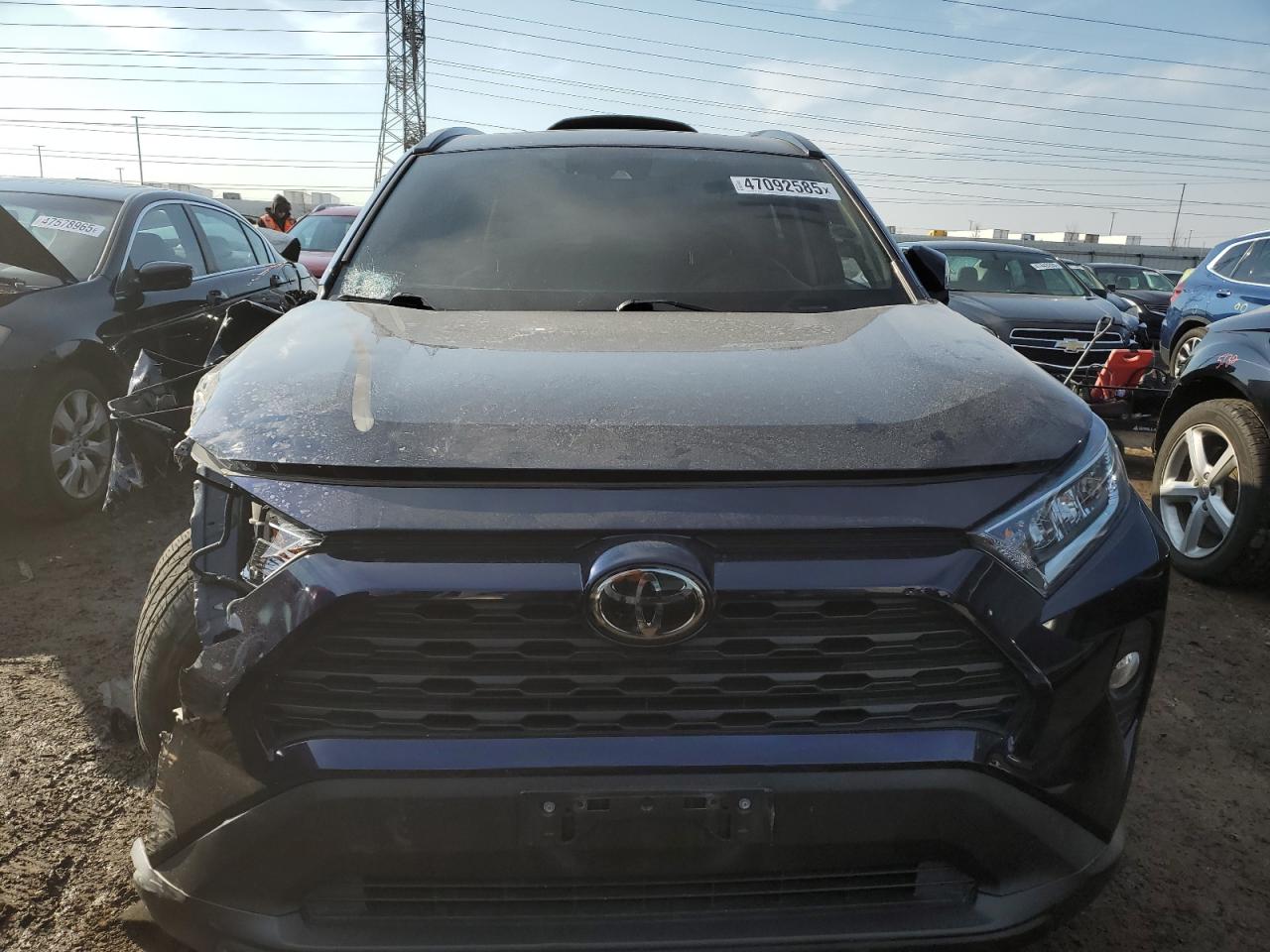 2020 Toyota RAV 4 VIN 2T3P1RFVXLW113831 Copart auction photo, front end / side damage thumbnail 5