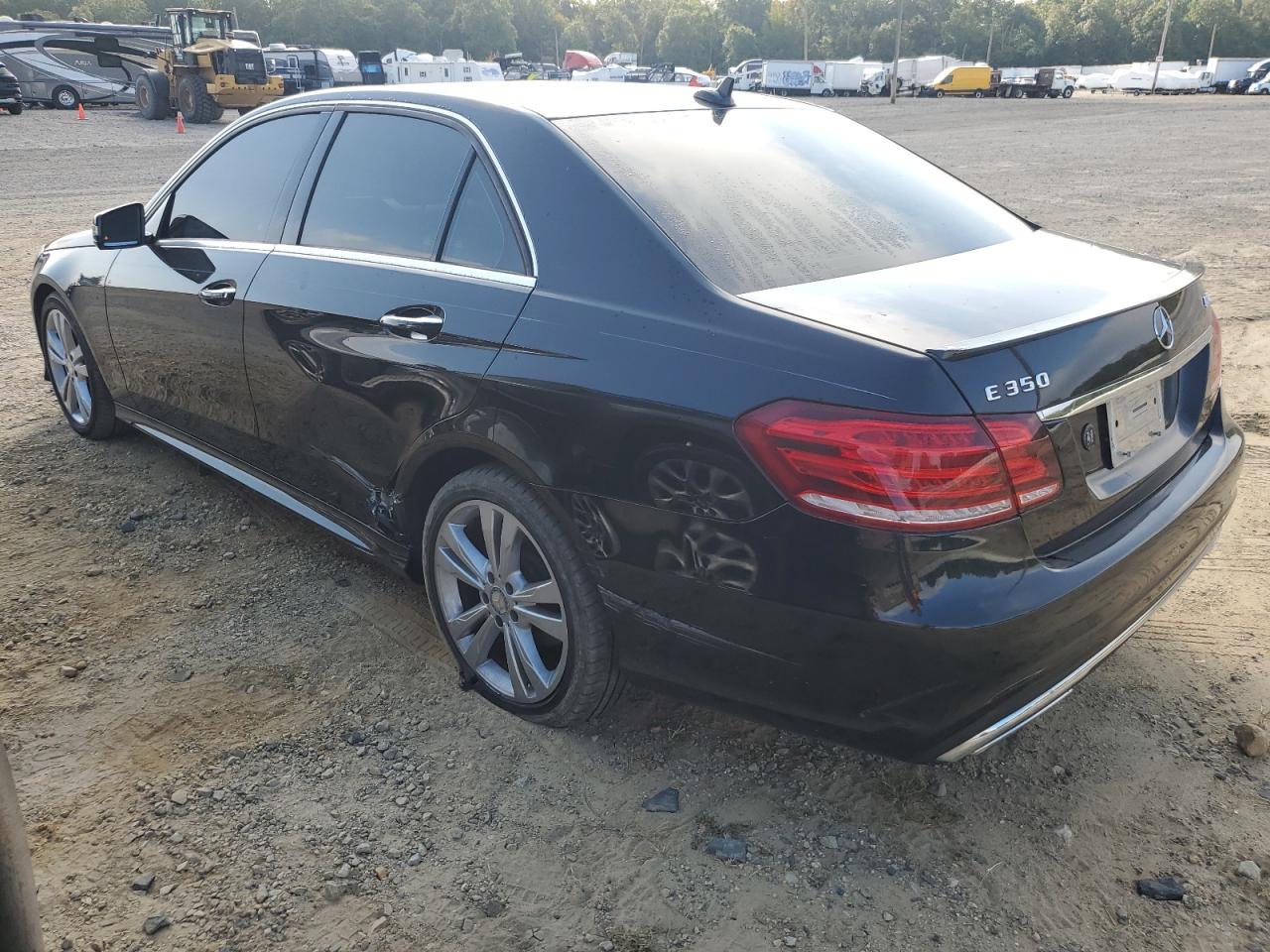 2014 Mercedes-Benz E-klasse VIN WDDHF8JB1EA991247 Copart auction photo, side damage thumbnail 2
