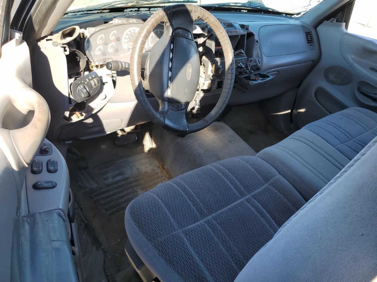 1997 Ford F-150 VIN 2FTEX08L3VCA55297 Copart auction photo, all over damage thumbnail 8