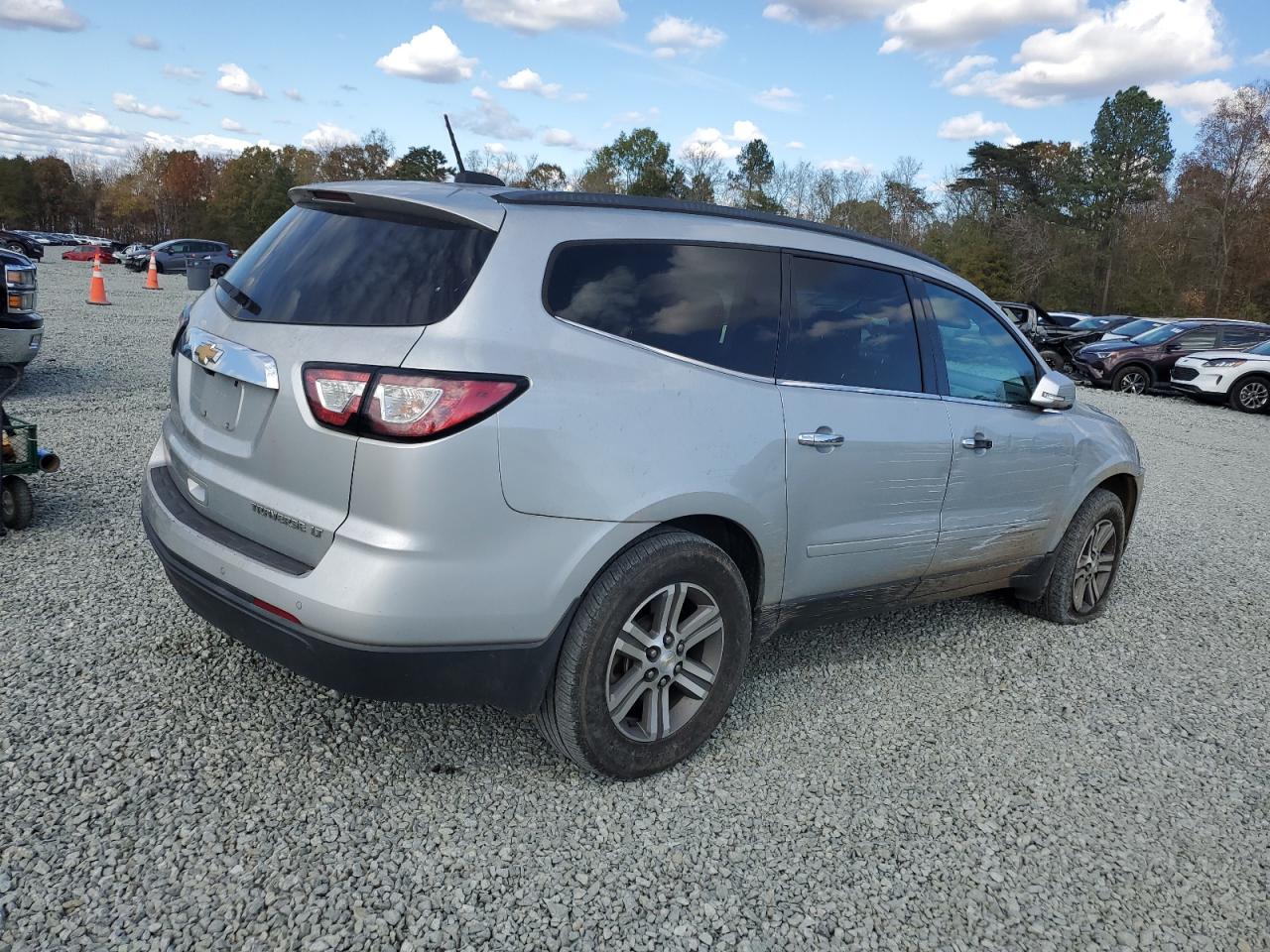 2016 Chevrolet Traverse VIN 1GNKRHKD1GJ150871 Copart auction photo, front end / side damage thumbnail 3