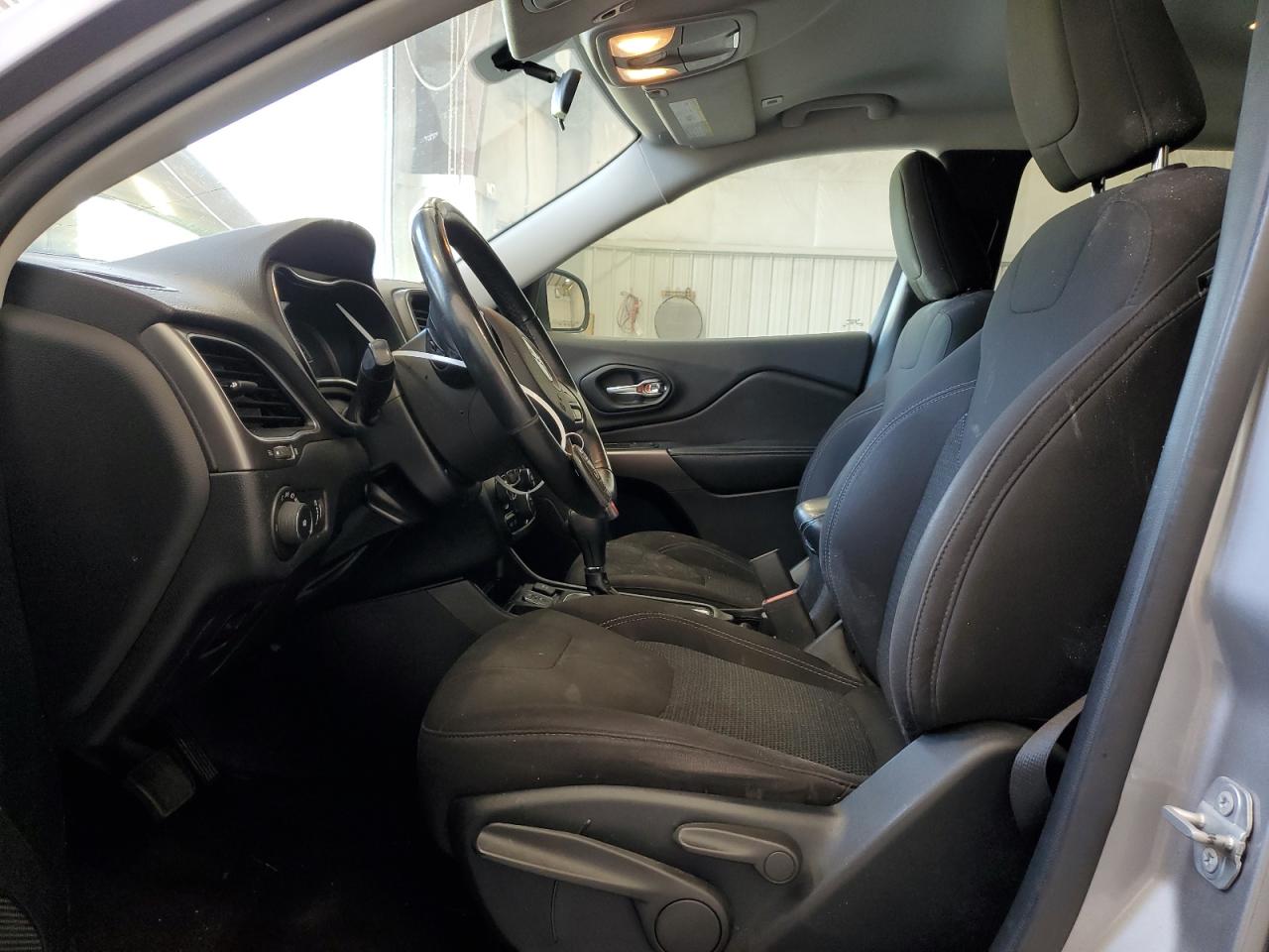 2019 Jeep Grand Cherokee VIN 1C4PJLCBXKD269578 Copart auction photo, front end damage thumbnail 7