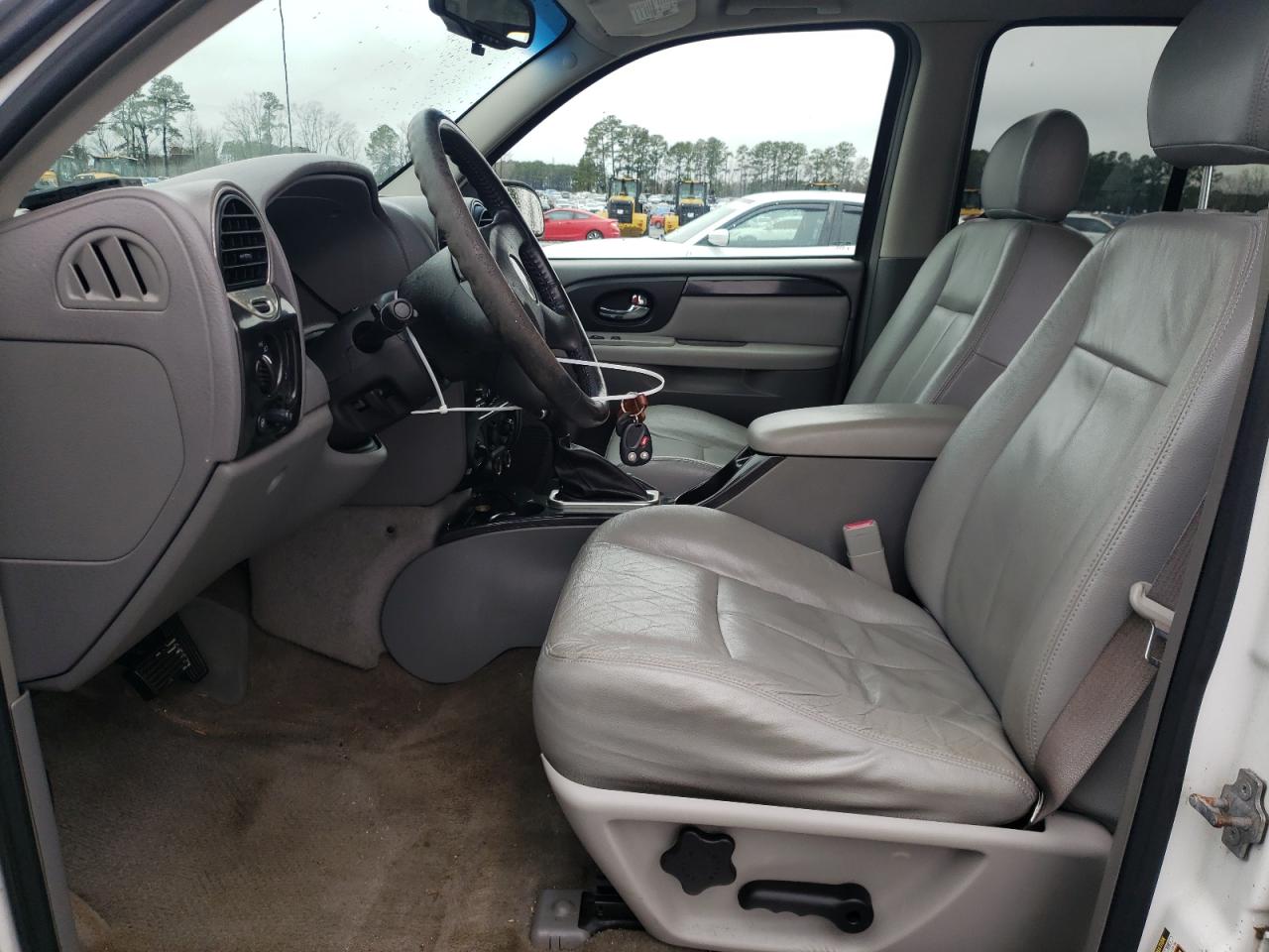 2005 GMC Envoy VIN 1GKDT13S452115227 Copart auction photo, front end / side damage thumbnail 7