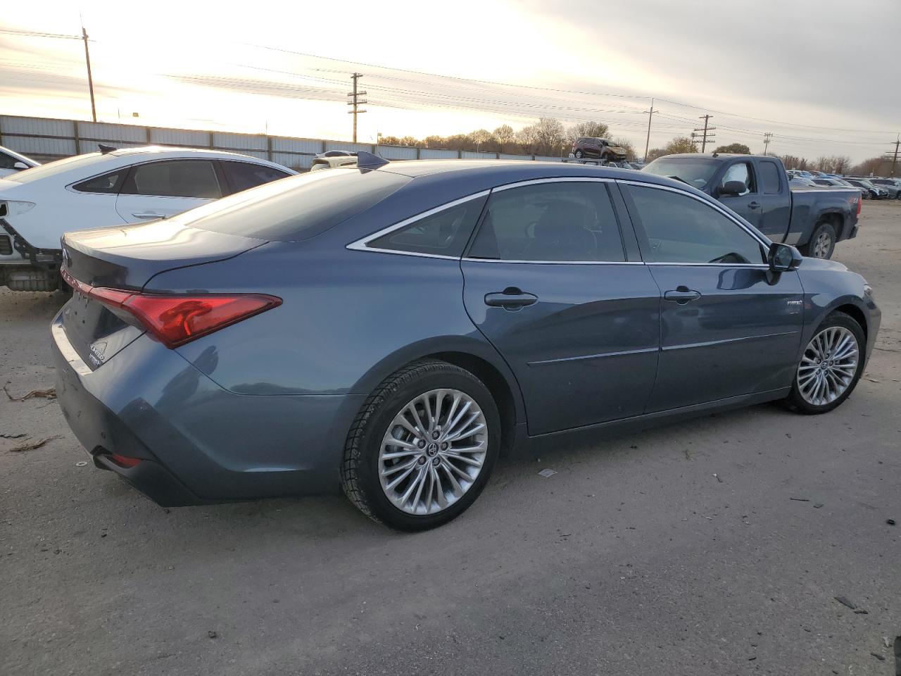 2020 Toyota Avalon VIN 4T1D21FBXLU016967 Copart auction photo, front end / side damage thumbnail 3
