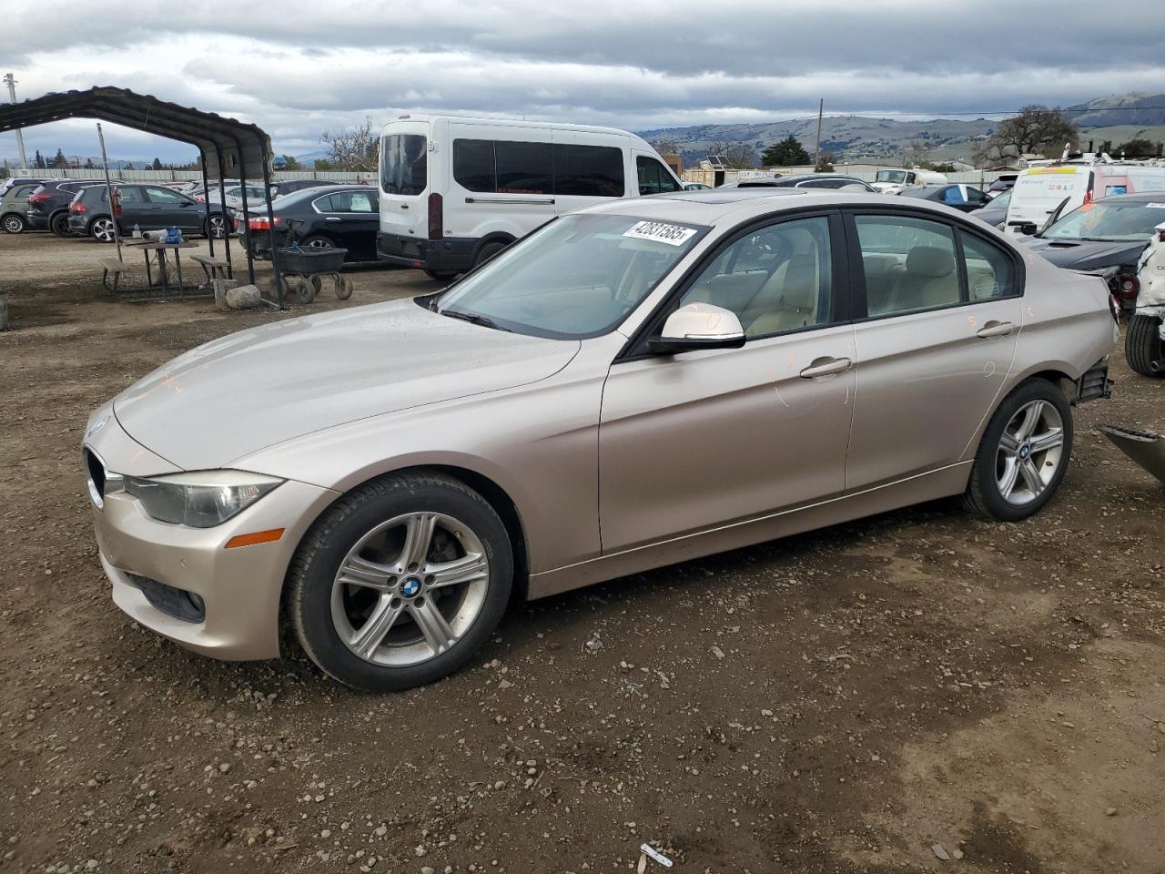 2014 BMW 3er VIN WBA3B1G50ENS81349