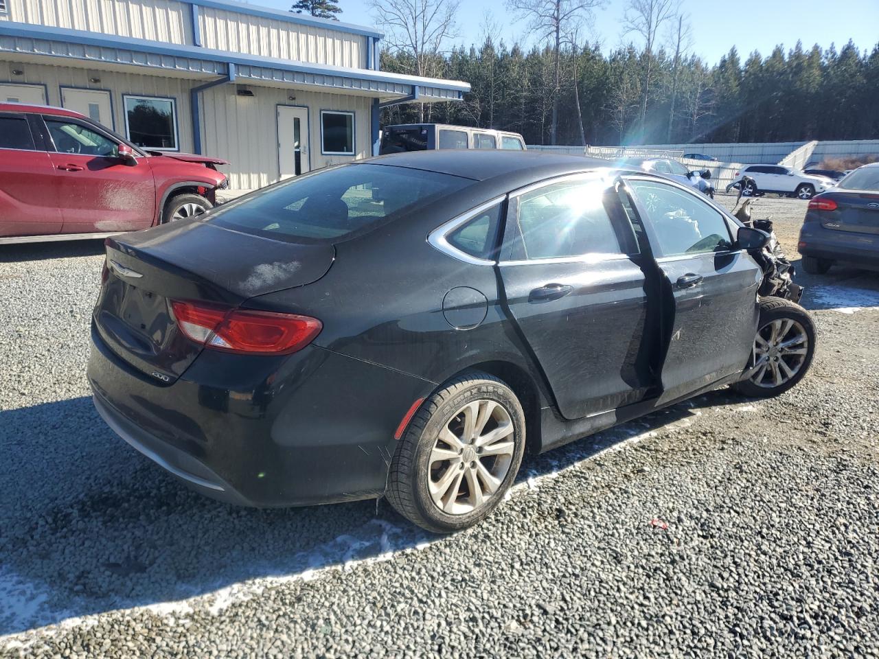 2015 Chrysler 200 VIN 1C3CCCAB3FN737733 Copart auction photo, front end / undercarriage damage thumbnail 3