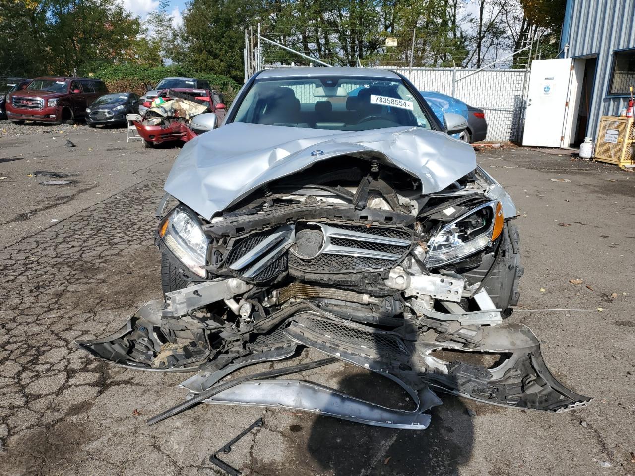 2015 Mercedes-Benz C-klasse VIN 55SWF4KB6FU075163 Copart auction photo, front end / side damage thumbnail 5