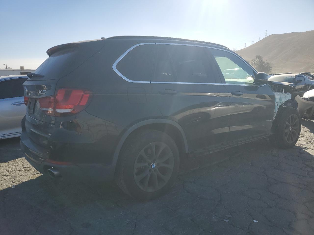 2016 BMW X5 VIN 5UXKR2C59G0R70245 Copart auction photo, front end / side damage thumbnail 3