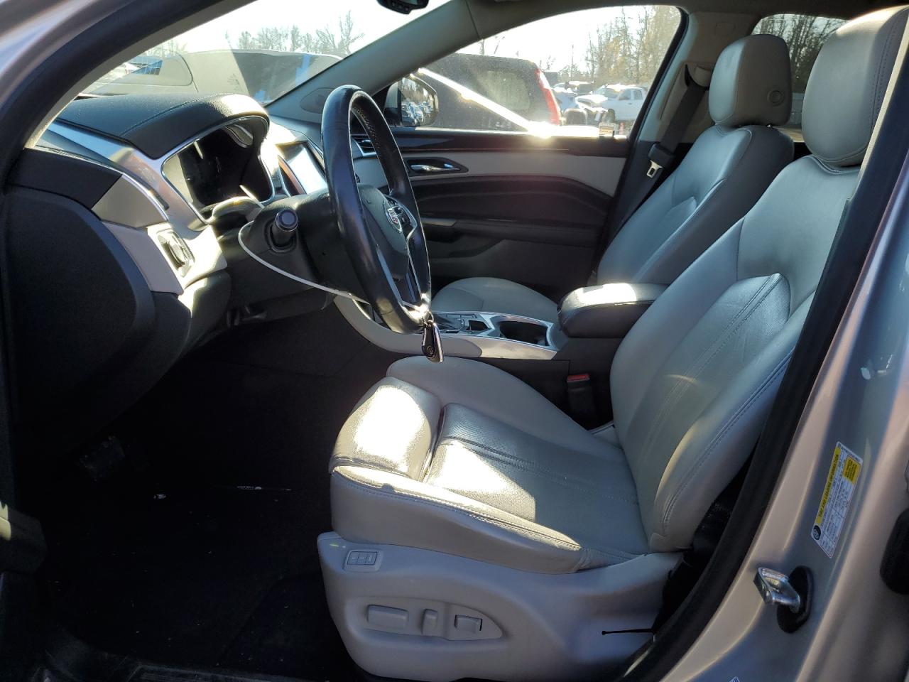 2016 Cadillac SRX VIN 3GYFNEE37GS574653 Copart auction photo, front end / side damage thumbnail 7