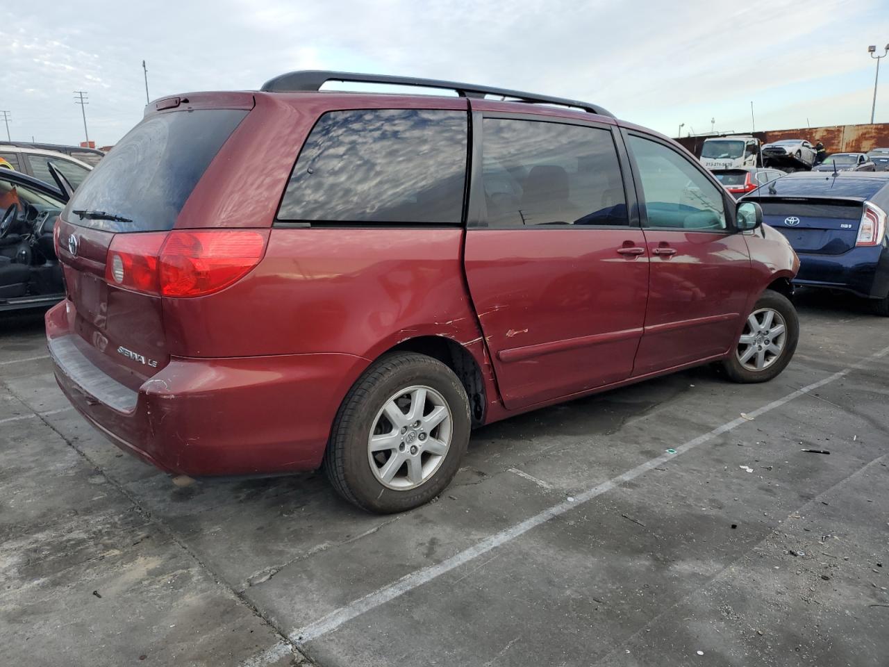 2009 Toyota Sienna VIN 5TDZK23CX9S227113 Copart auction photo, front end damage thumbnail 3