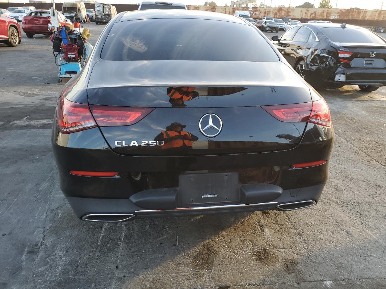 2021 Mercedes-Benz CLA-klasse VIN W1K5J4GB5MN221139 Copart auction photo, front end / minor dent/scratches damage thumbnail 6