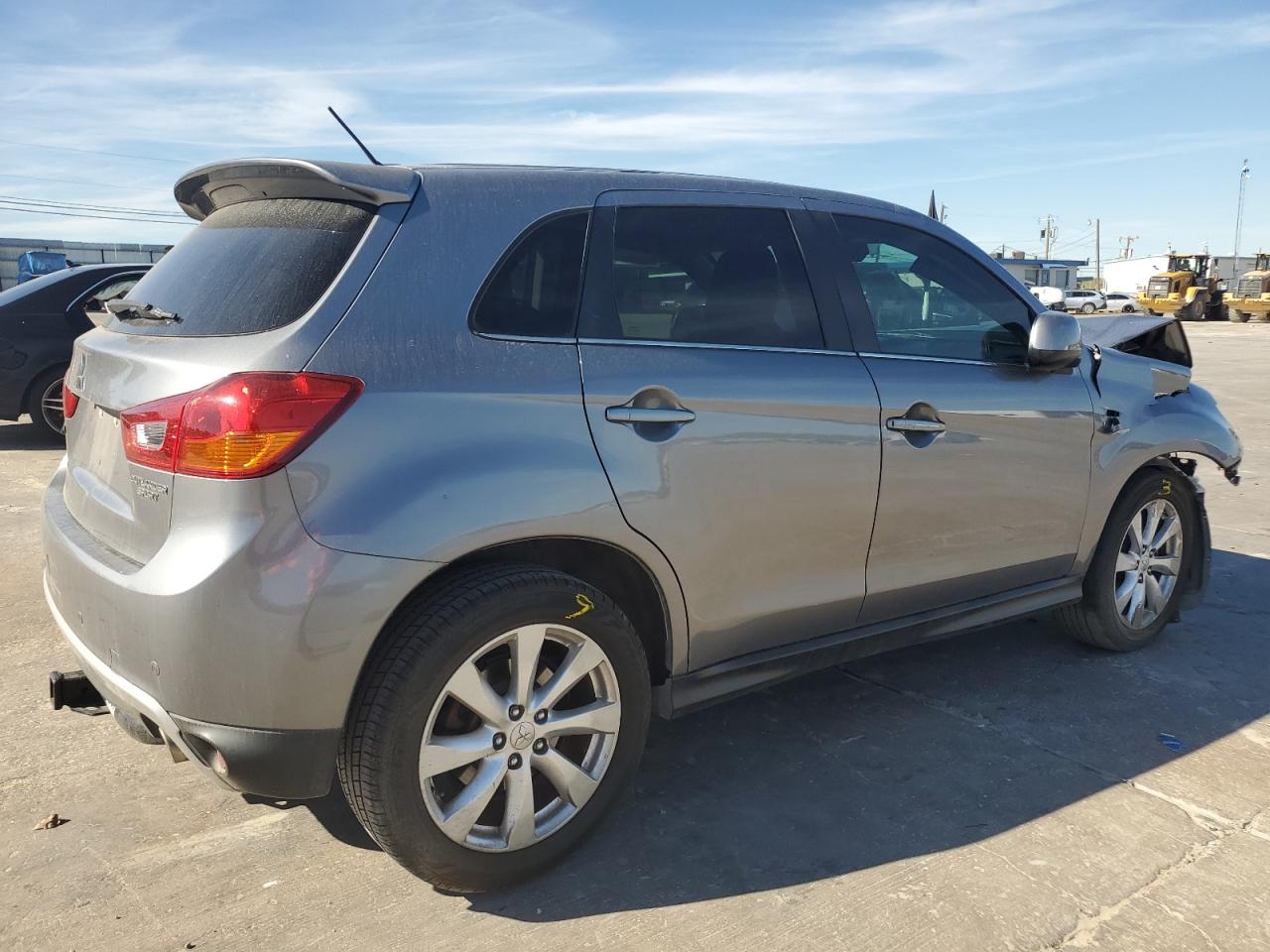 2015 Mitsubishi Outlander VIN 4A4AP4AU6FE017611 Copart auction photo, front end damage thumbnail 3