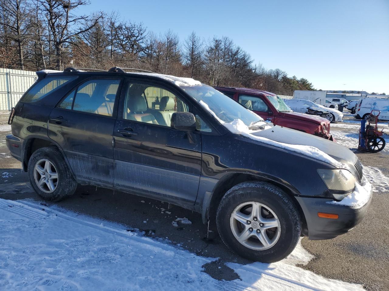 2000 Lexus RX VIN JT6HF10U4Y0122163 Copart auction photo, rear end / minor dent/scratches damage thumbnail 4