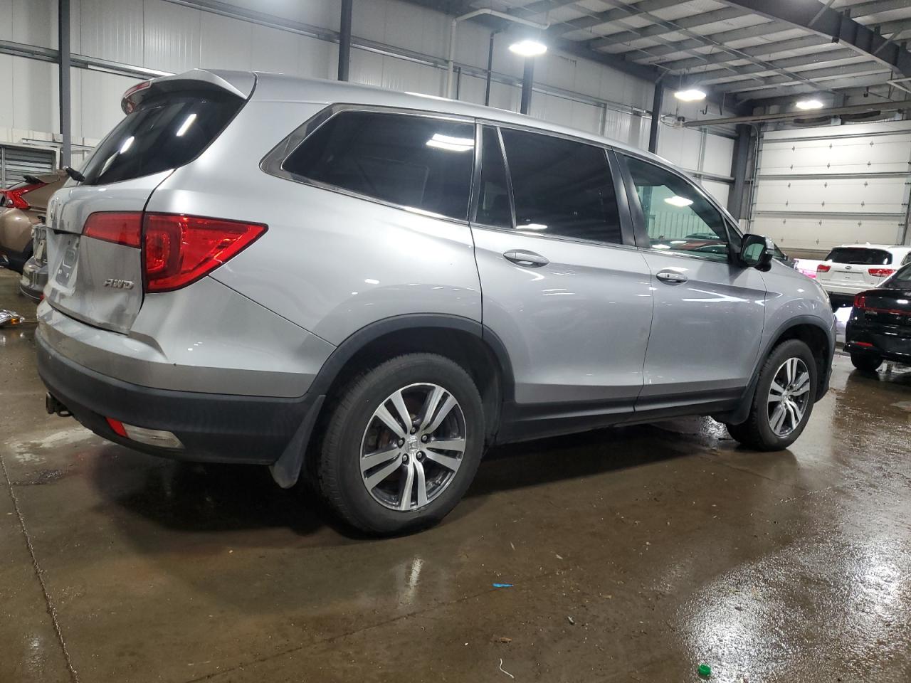 2018 Honda Pilot VIN 5FNYF6H80JB056599 Copart auction photo, vandalism / front end damage thumbnail 3