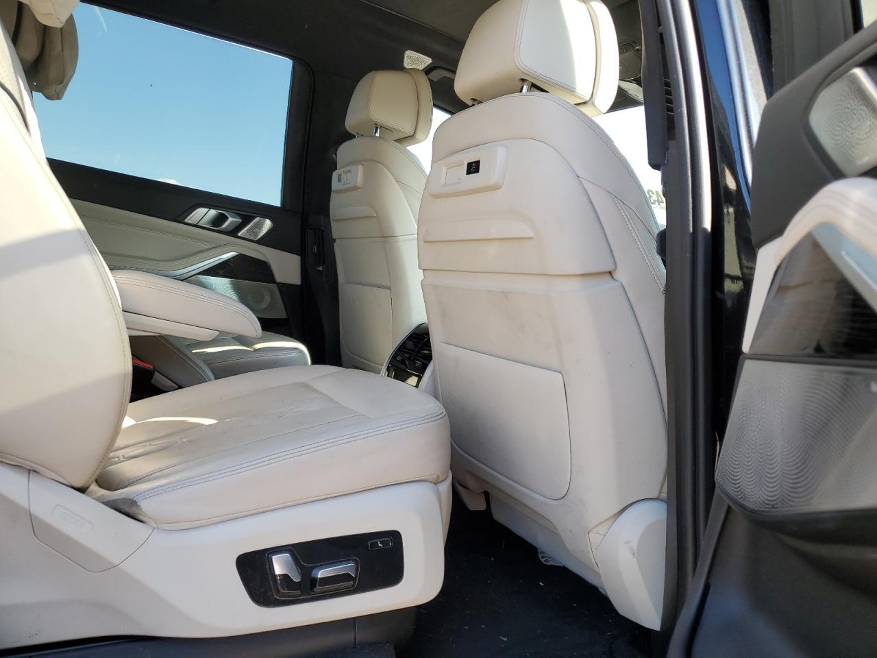 2019 BMW X7 VIN 5UXCX4C52KLS35720 Copart auction photo, front end damage thumbnail 10