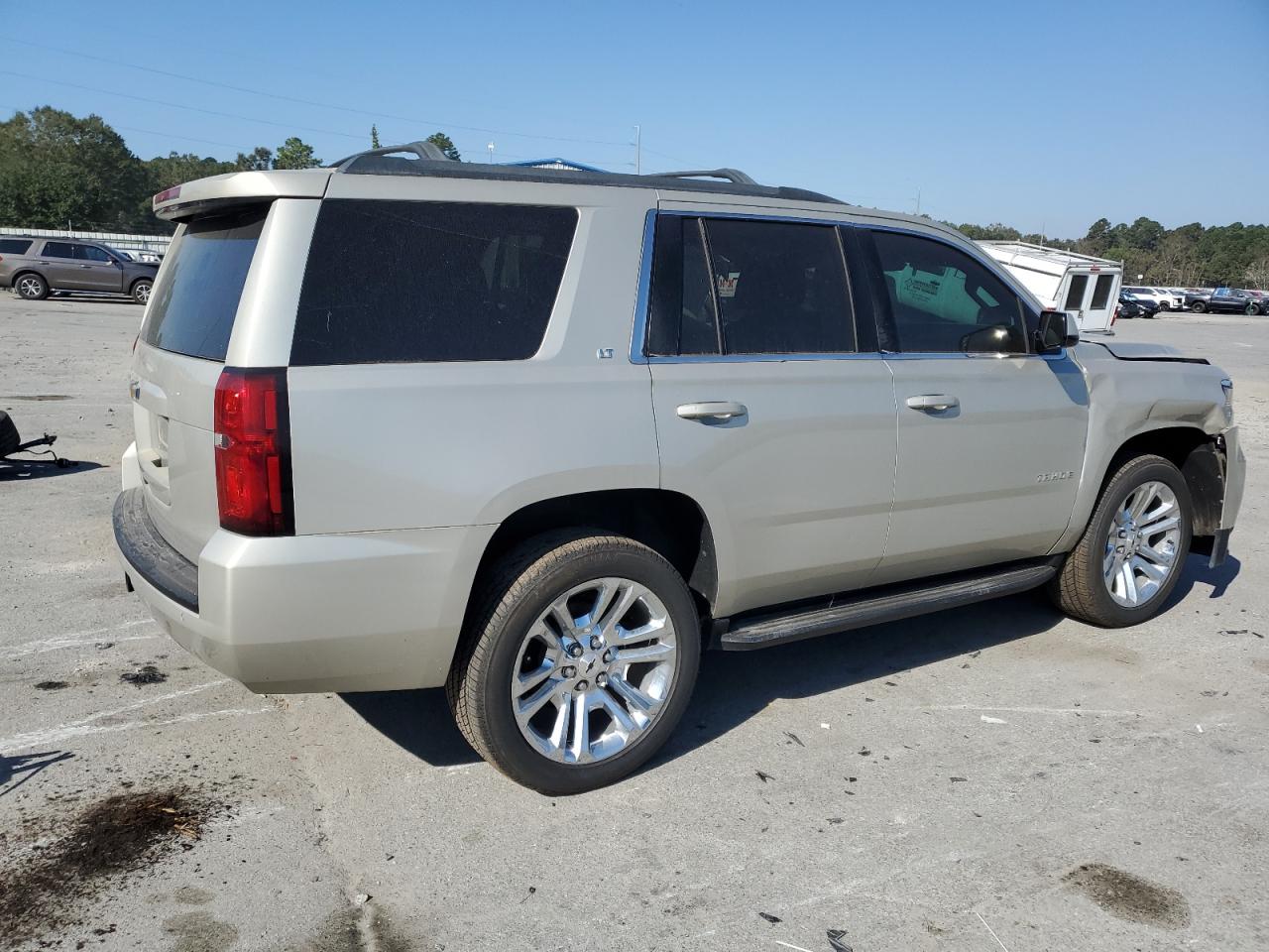 2015 Chevrolet Tahoe VIN 1GNSCBKC0FR221757 Copart auction photo, front end damage thumbnail 3
