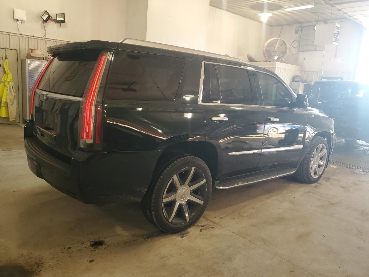 2016 Cadillac Escalade VIN 1GYS4BKJ3GR278874 Copart auction photo, front end / minor dent/scratches damage thumbnail 3