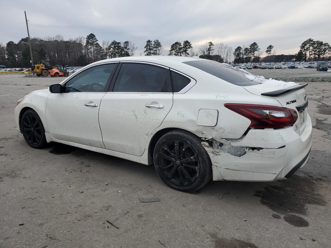 2018 Nissan Altima VIN 1N4AL3AP8JC239648 Copart auction photo, rear end damage thumbnail 2