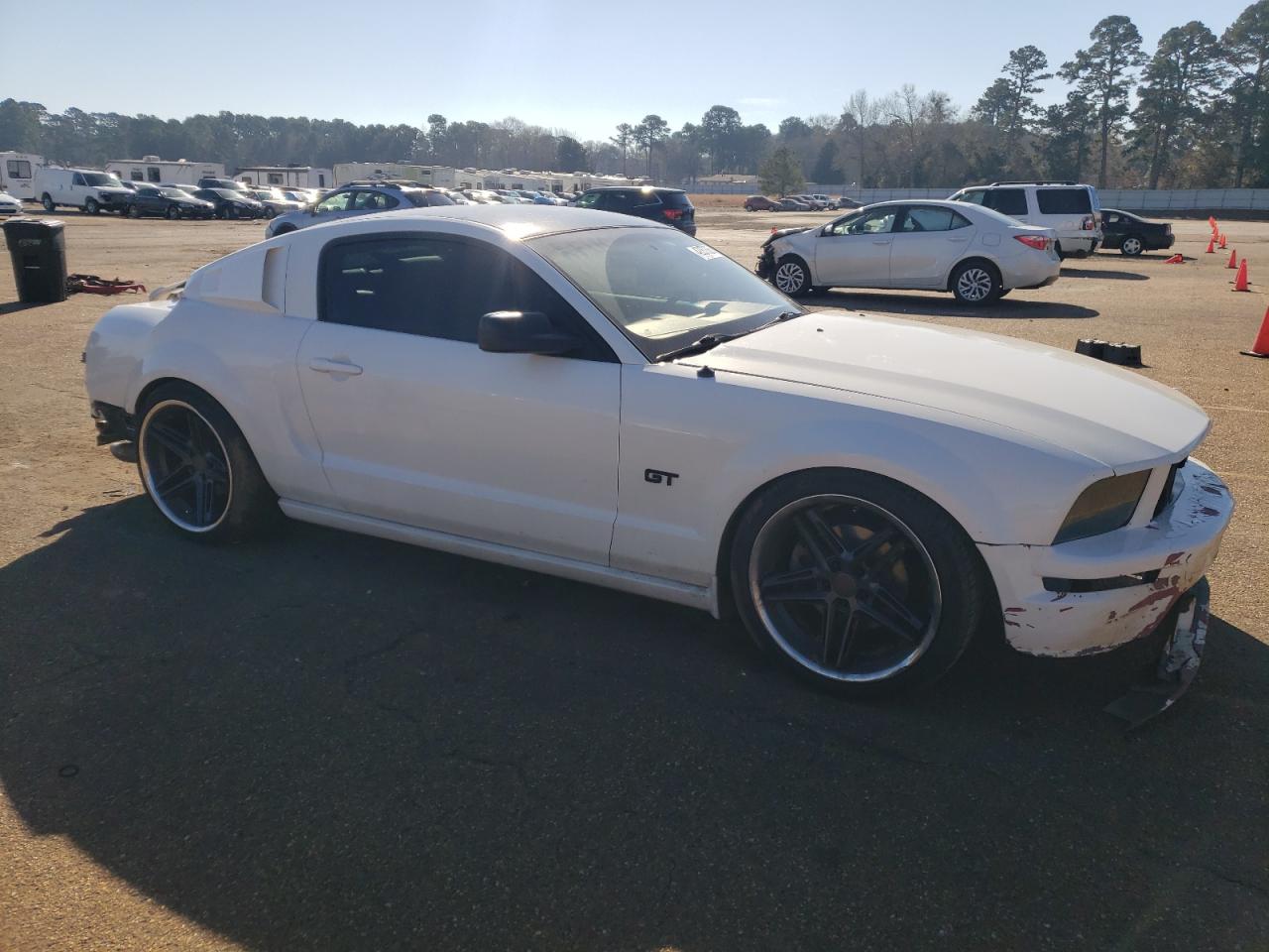 2008 Ford Mustang VIN 1ZVHT82H685131747 Copart auction photo, rear end / all over damage thumbnail 4