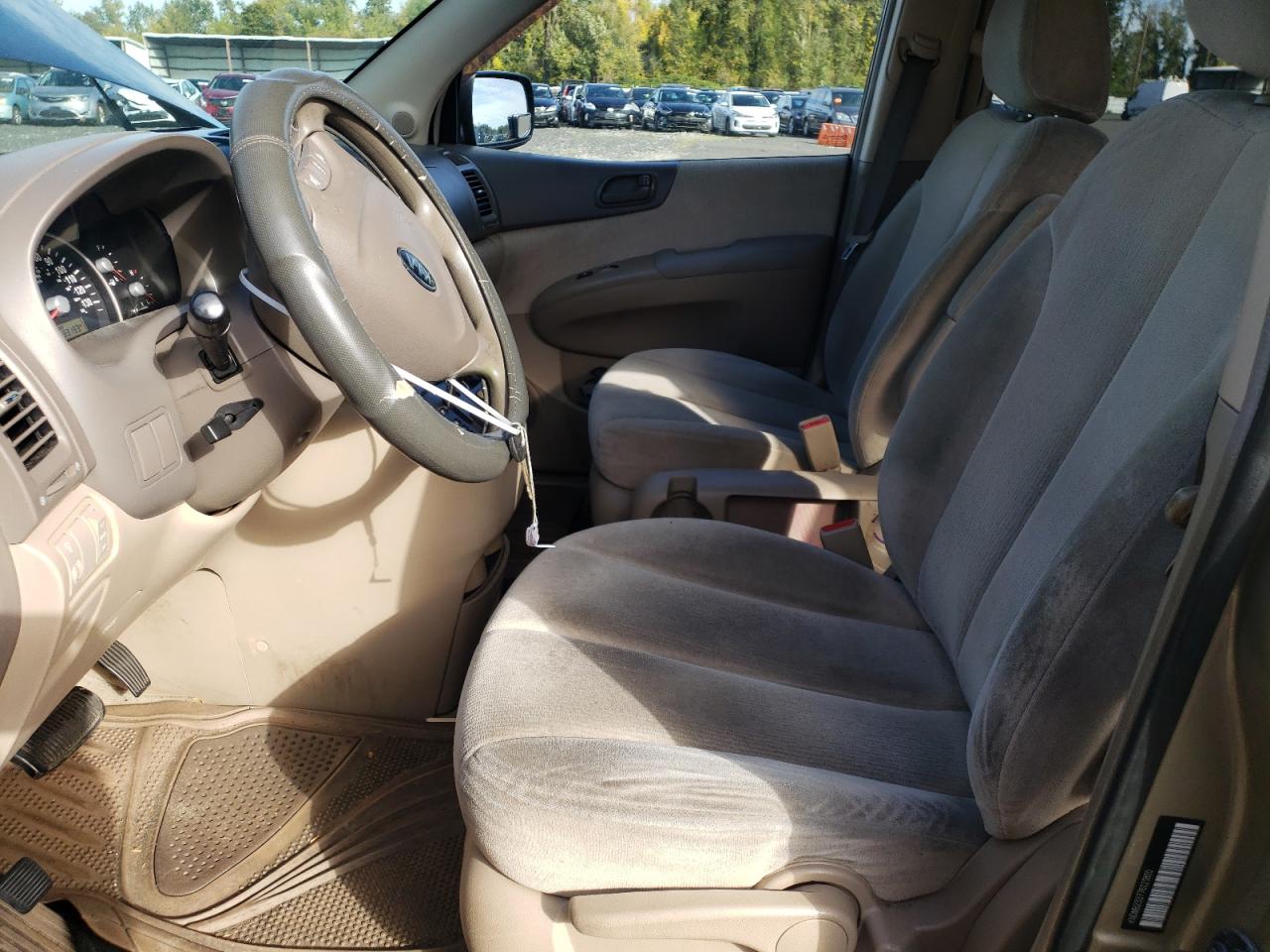 2007 KIA Sedona VIN KNDMB233776121810 Copart auction photo, front end damage thumbnail 7