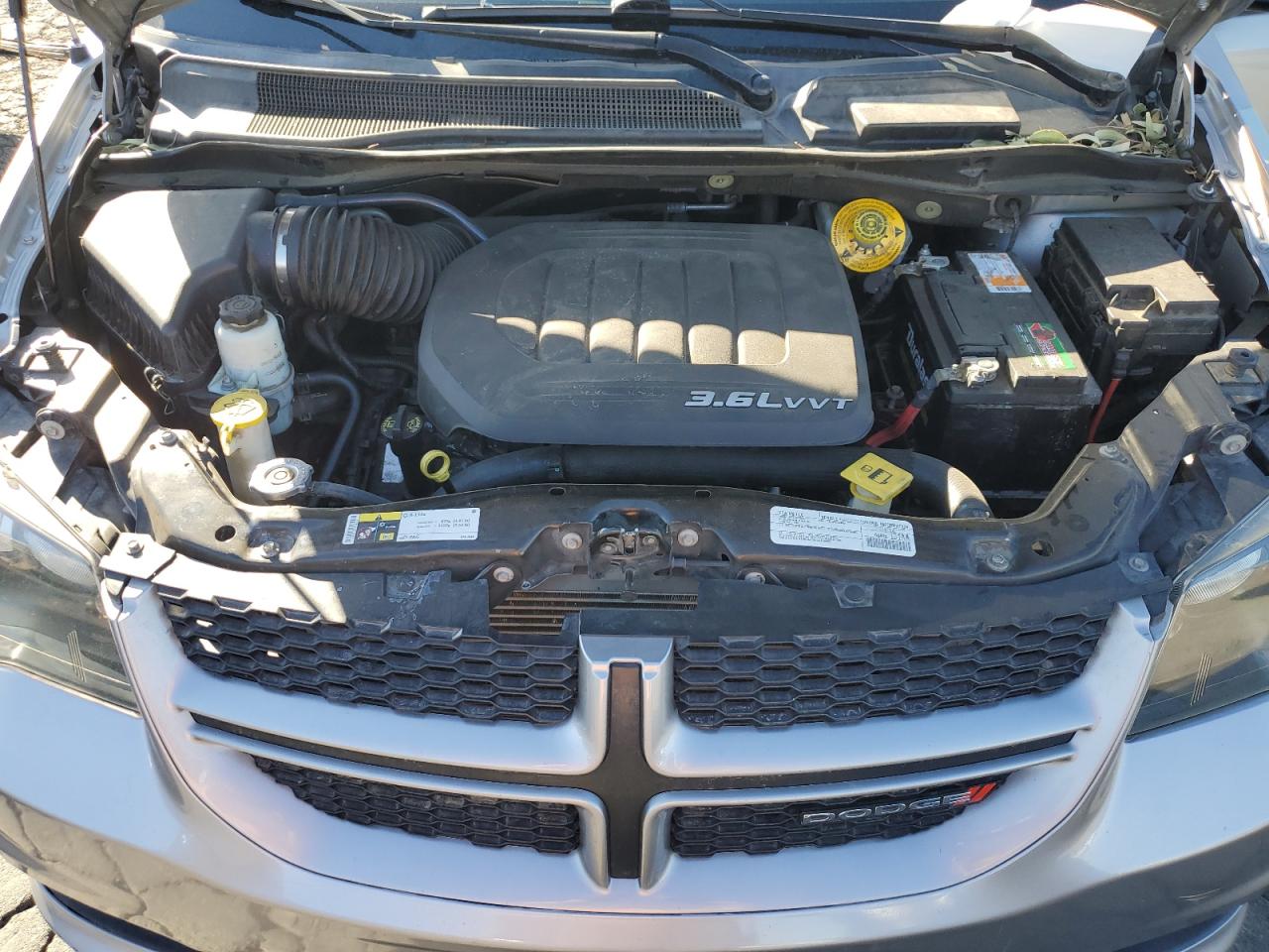 2018 Dodge Caravan VIN 2C4RDGEG5JR201197 Copart auction photo, side damage thumbnail 12