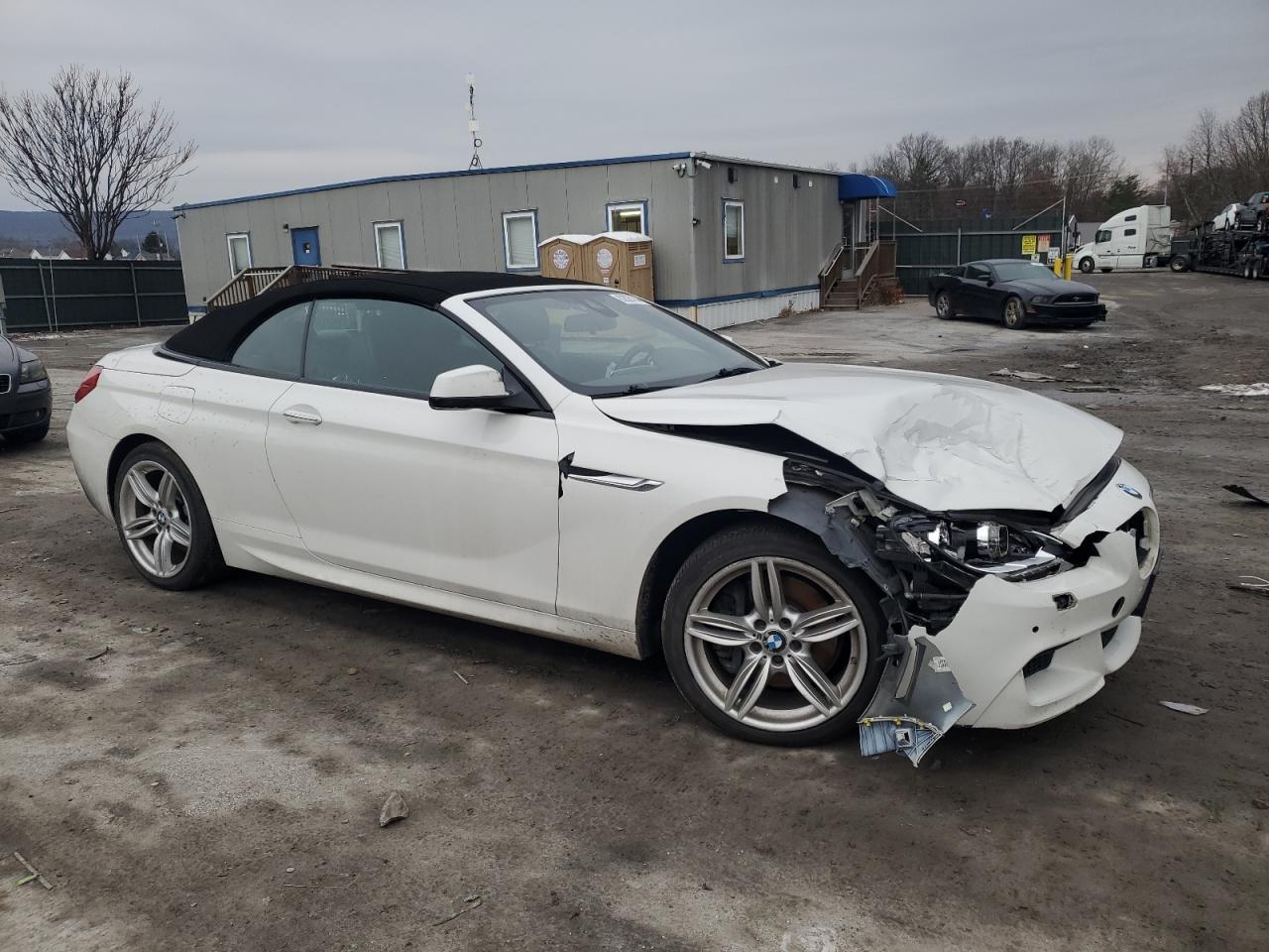 2014 BMW 6er VIN WBAYP5C5XEDZ27913 Copart auction photo, side / front end damage thumbnail 4