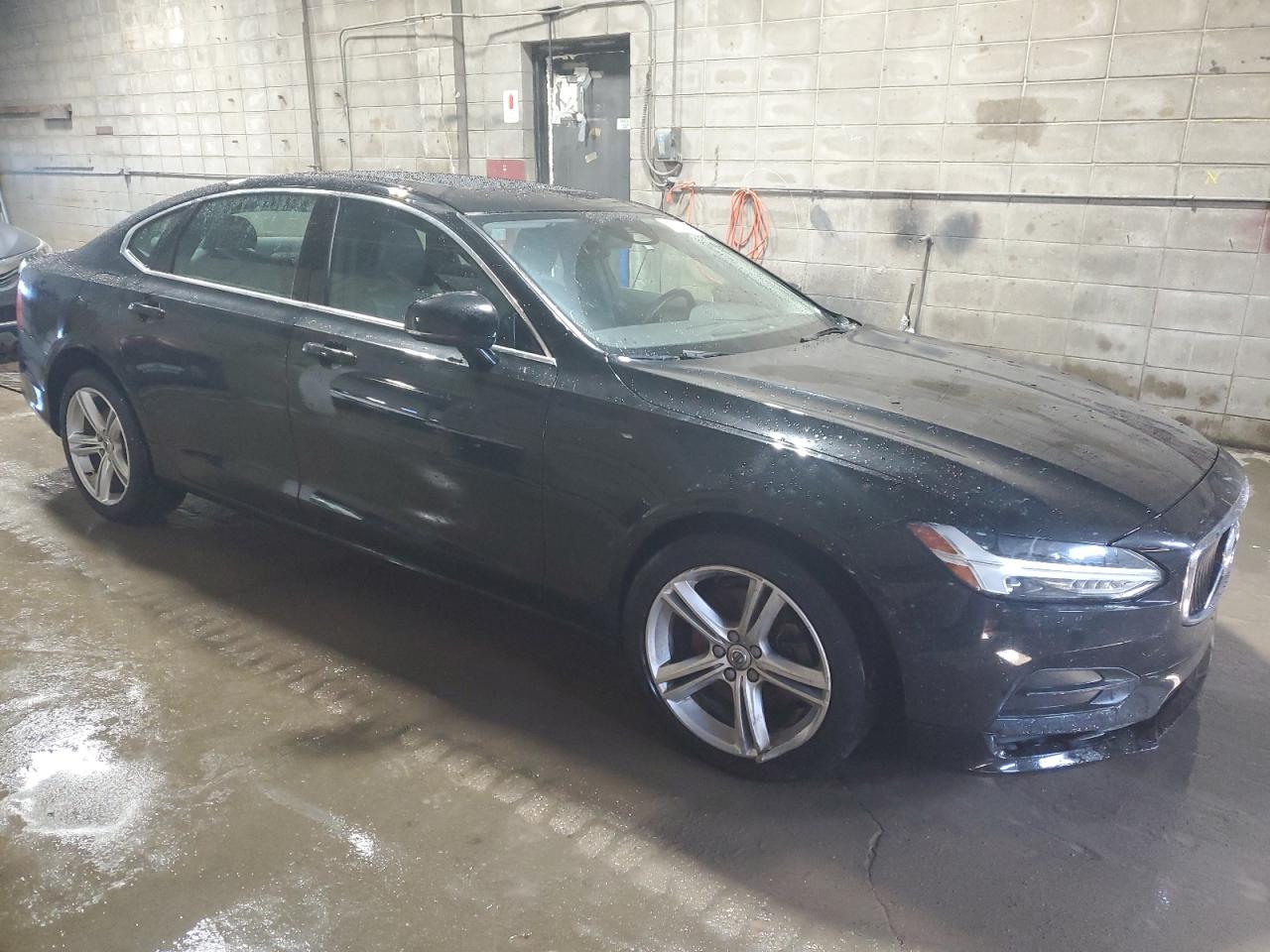 2018 Volvo S90 VIN LVY102MK6JP055243 Copart auction photo, undercarriage / front end damage thumbnail 4